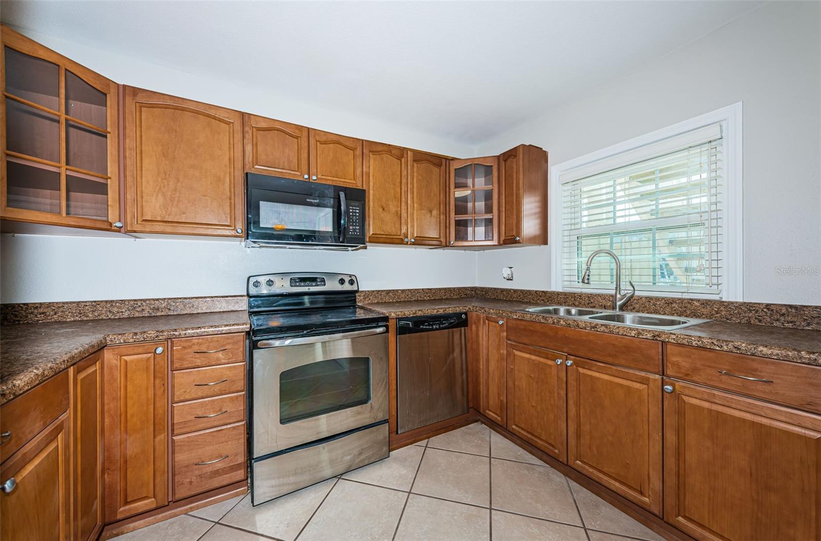 5196 BEACH DR SE #B, ST PETERSBURG, FL, 33705