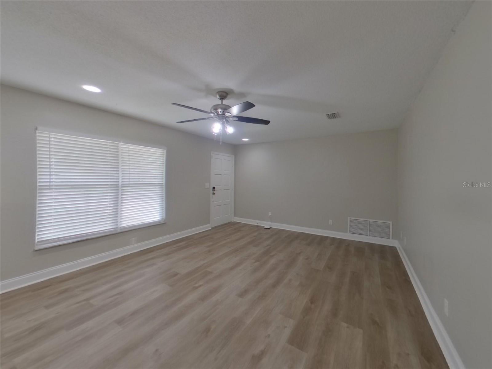 1522 PINE TREE DR, EDGEWATER, FL, 32132