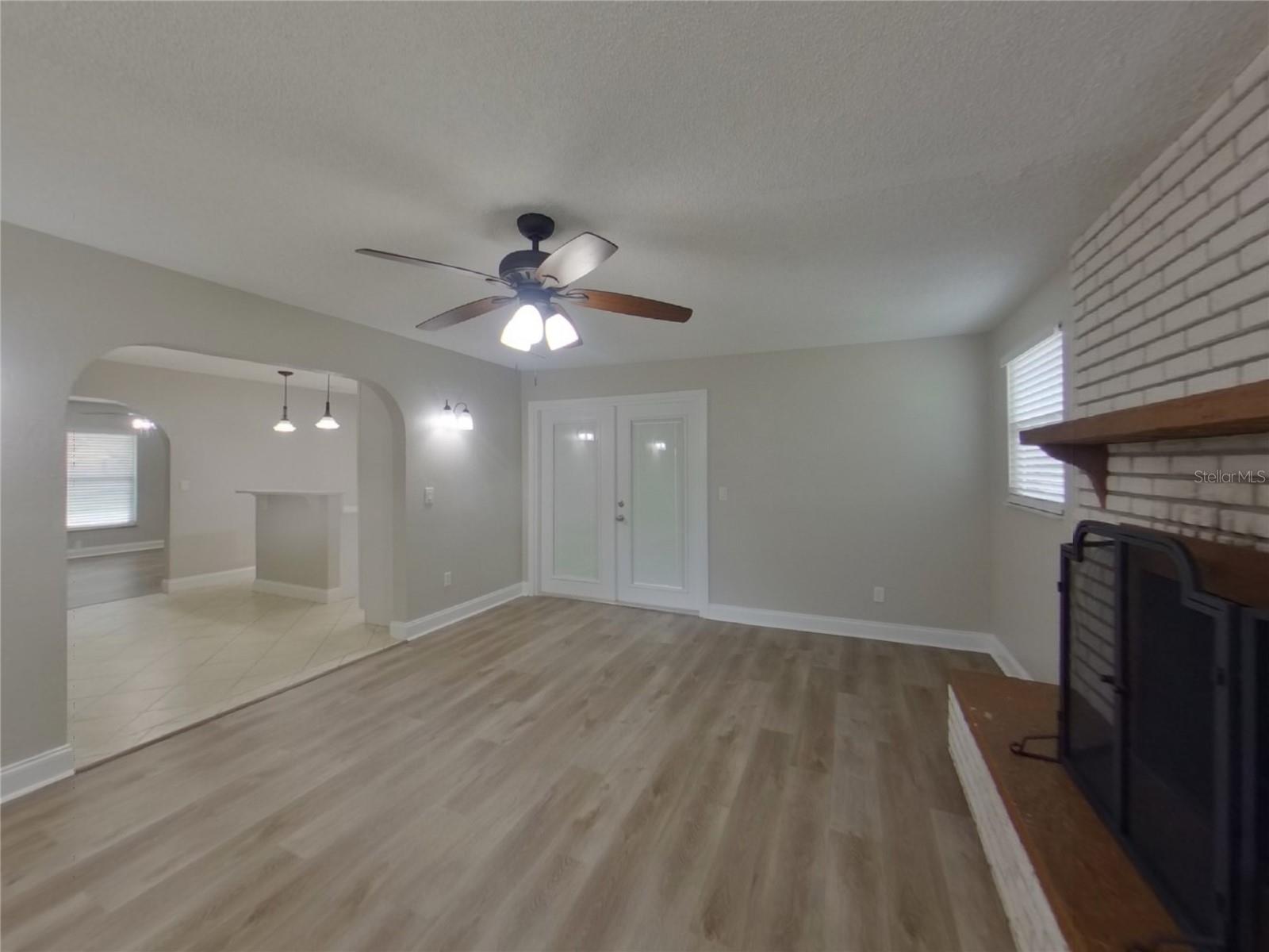 1522 PINE TREE DR, EDGEWATER, FL, 32132