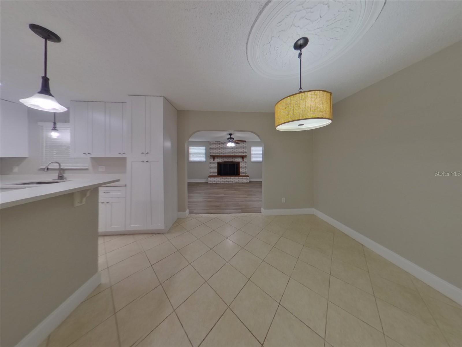 1522 PINE TREE DR, EDGEWATER, FL, 32132