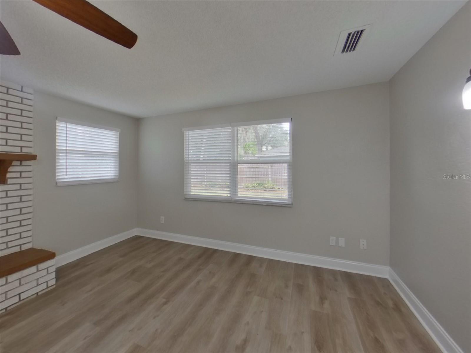 1522 PINE TREE DR, EDGEWATER, FL, 32132