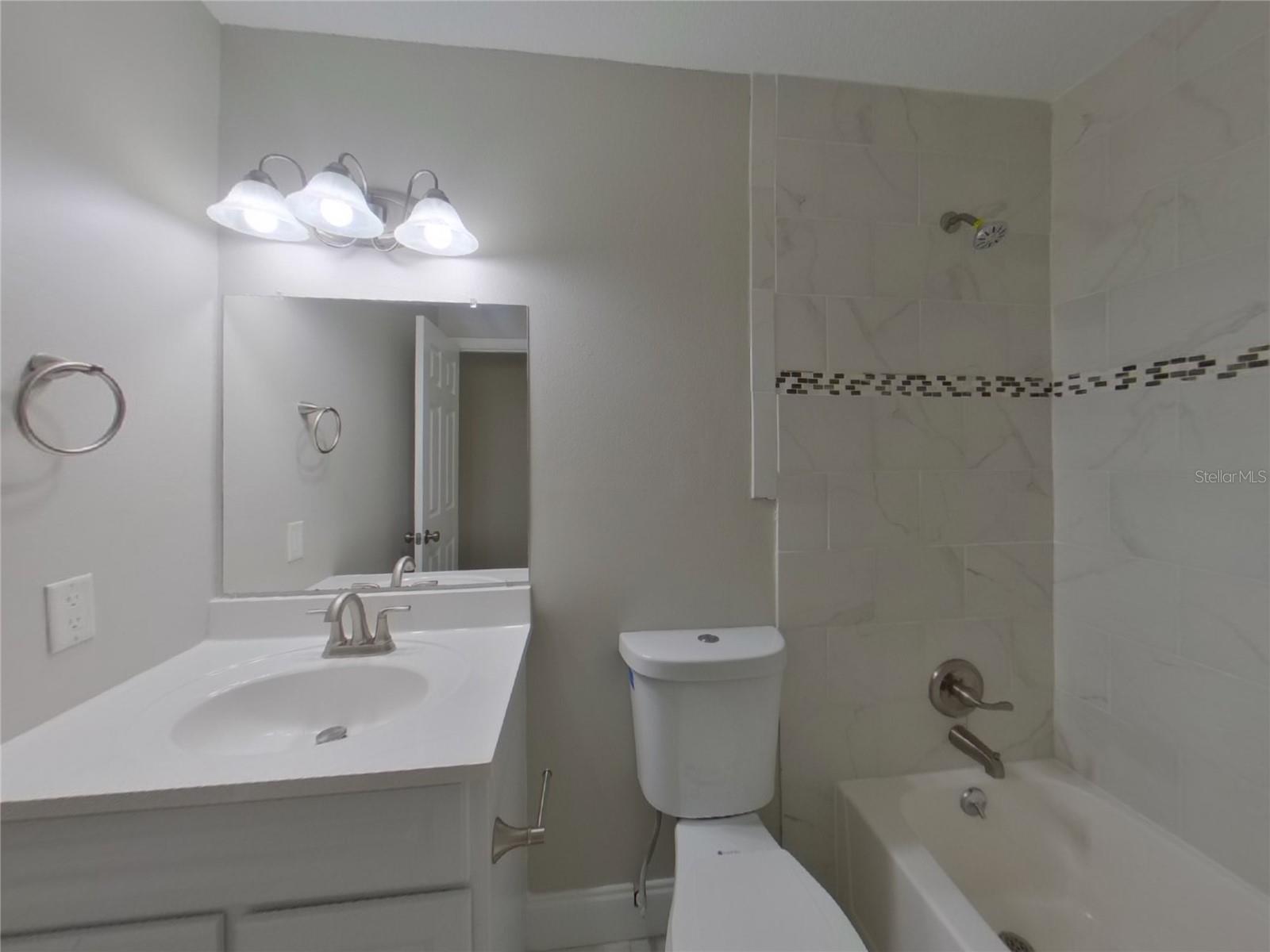 1522 PINE TREE DR, EDGEWATER, FL, 32132