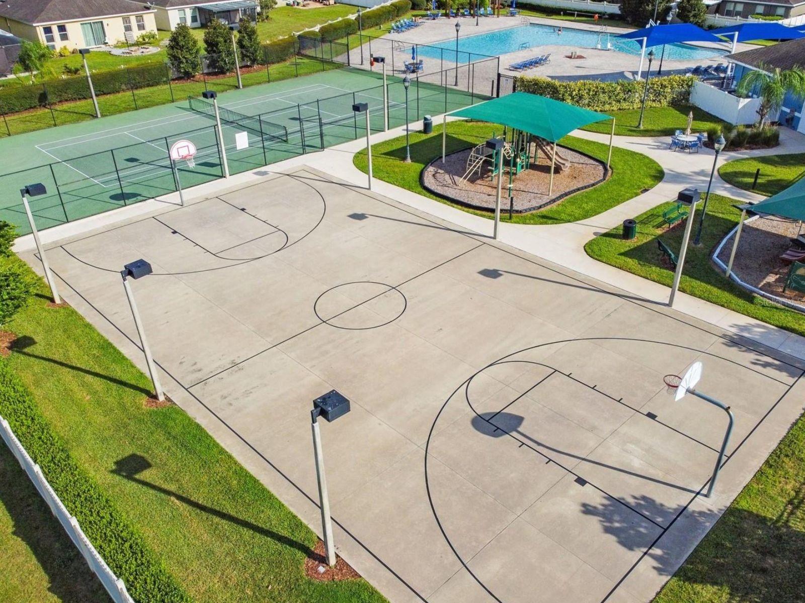 8213 CARRIAGE POINTE DR, GIBSONTON, FL, 33534
