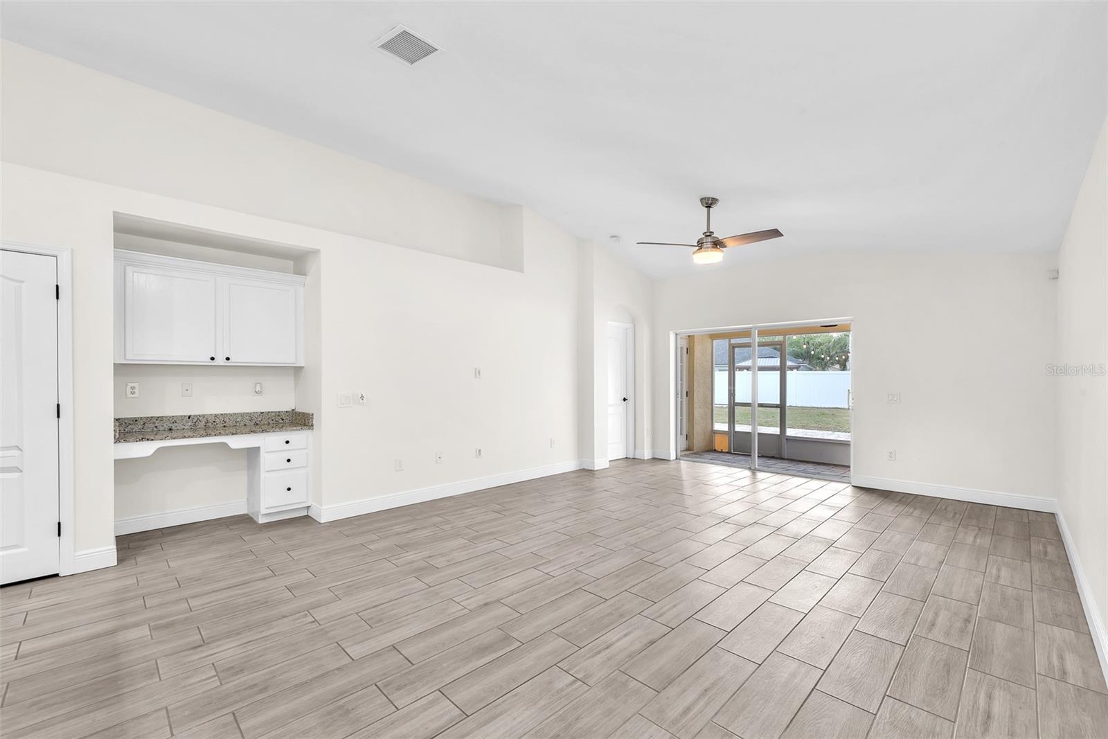 8213 CARRIAGE POINTE DR, GIBSONTON, FL, 33534