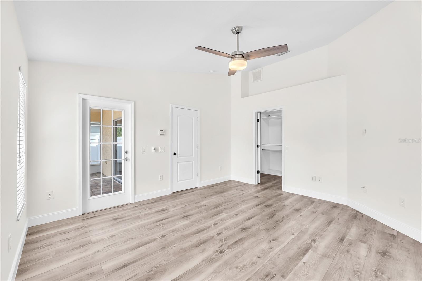 8213 CARRIAGE POINTE DR, GIBSONTON, FL, 33534