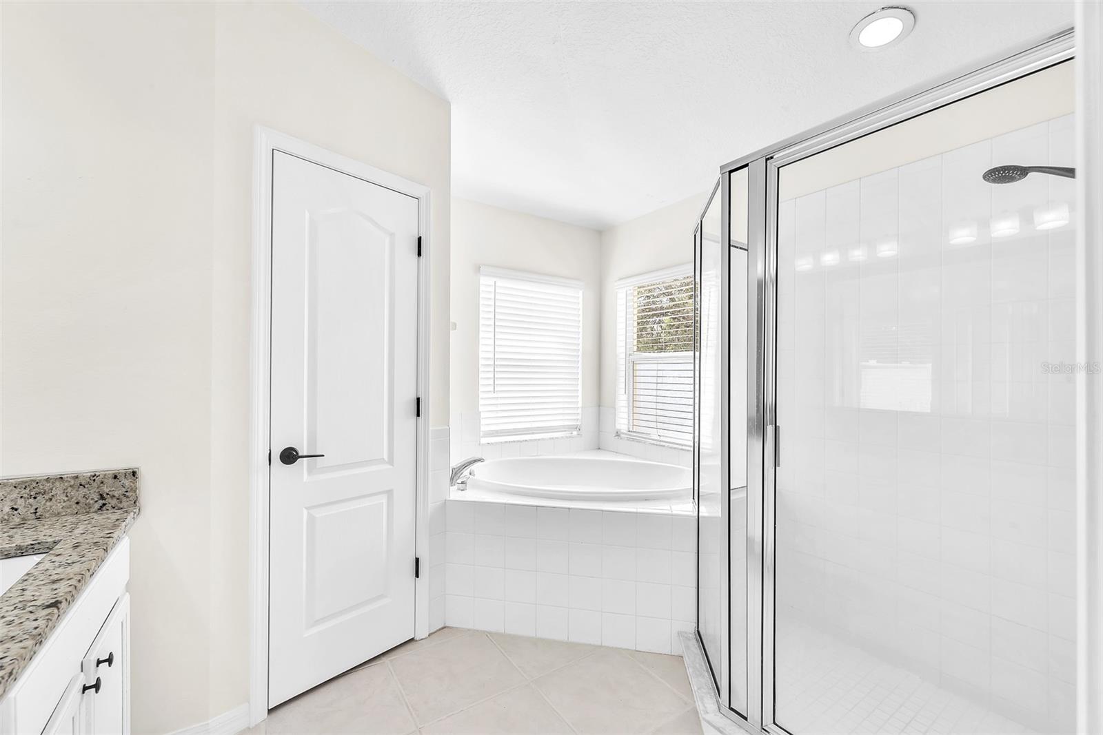 8213 CARRIAGE POINTE DR, GIBSONTON, FL, 33534