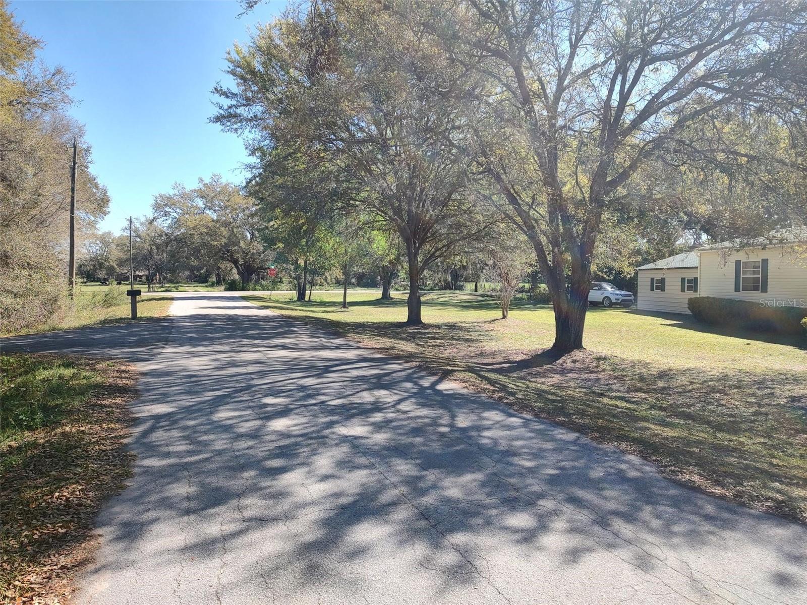 5451 CR 573, CENTER HILL, FL, 33514