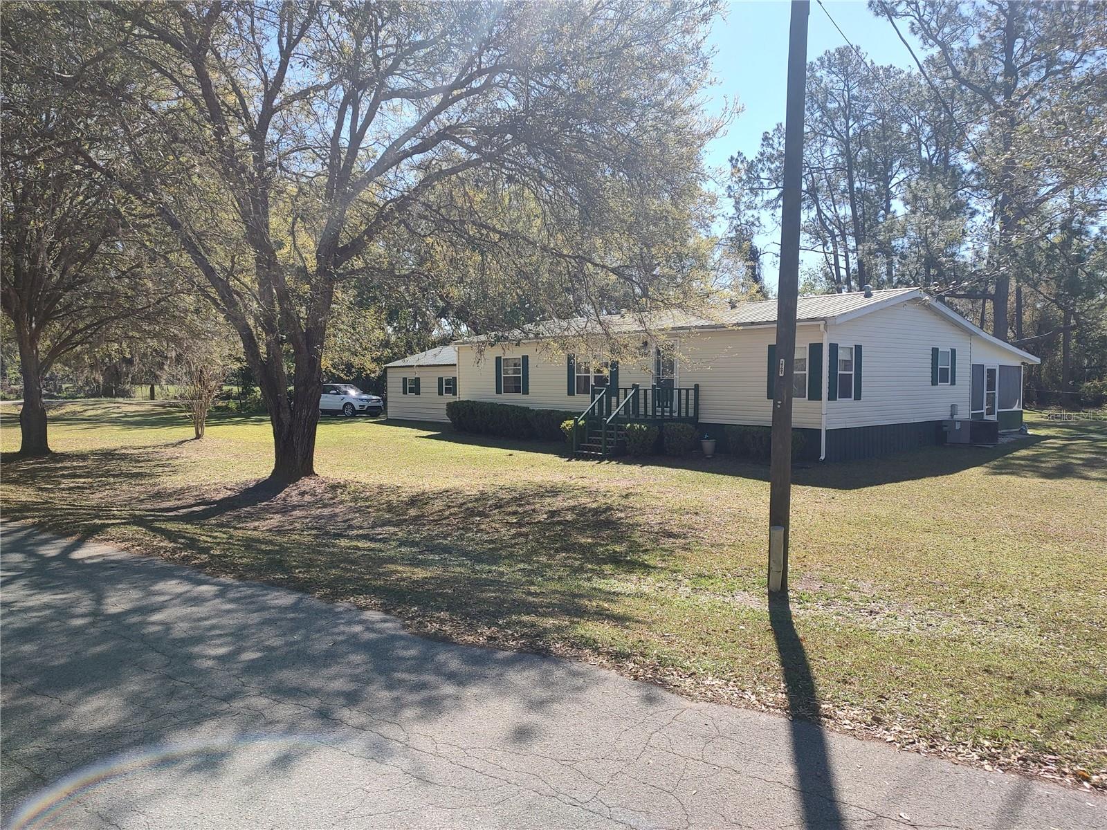5451 CR 573, CENTER HILL, FL, 33514