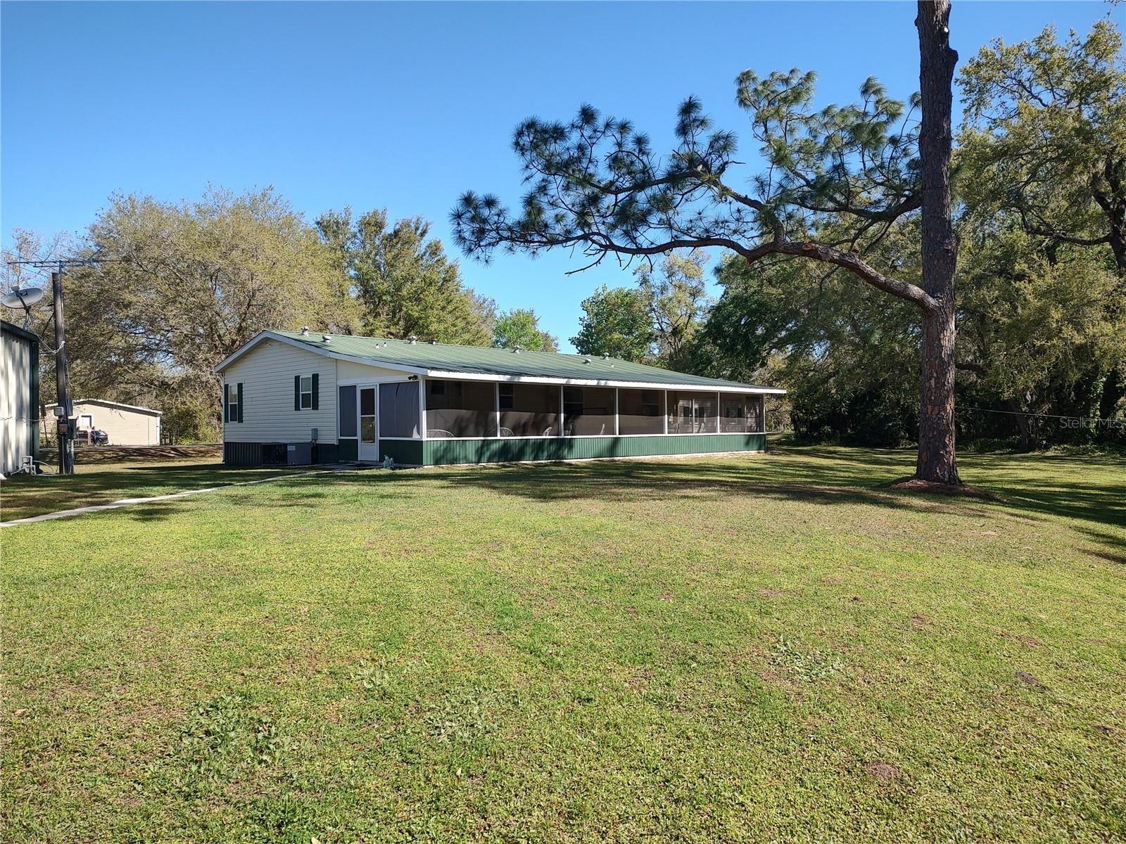 5451 CR 573, CENTER HILL, FL, 33514