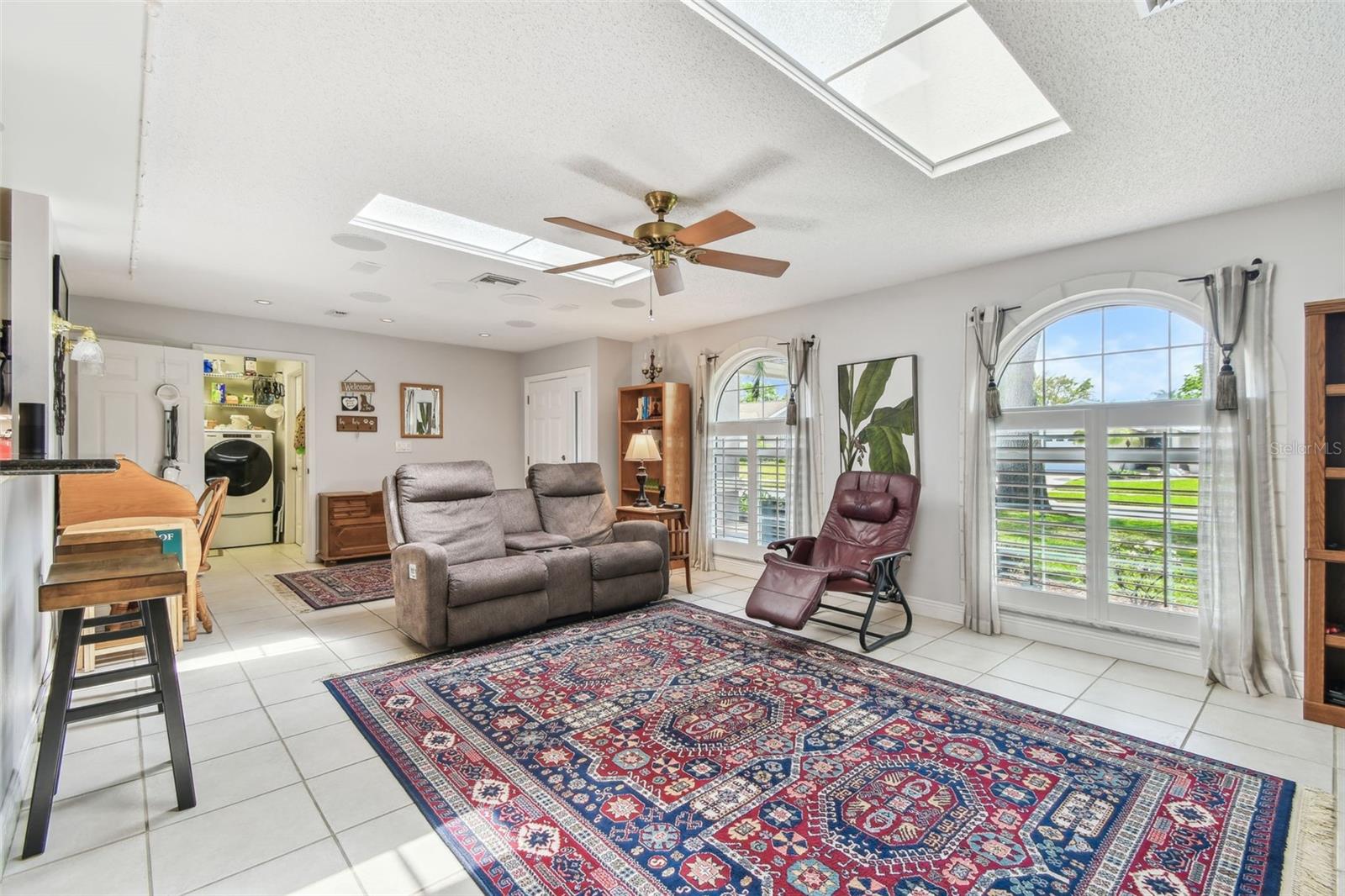 1585 VIRGINIA AVE, PALM HARBOR, FL, 34683