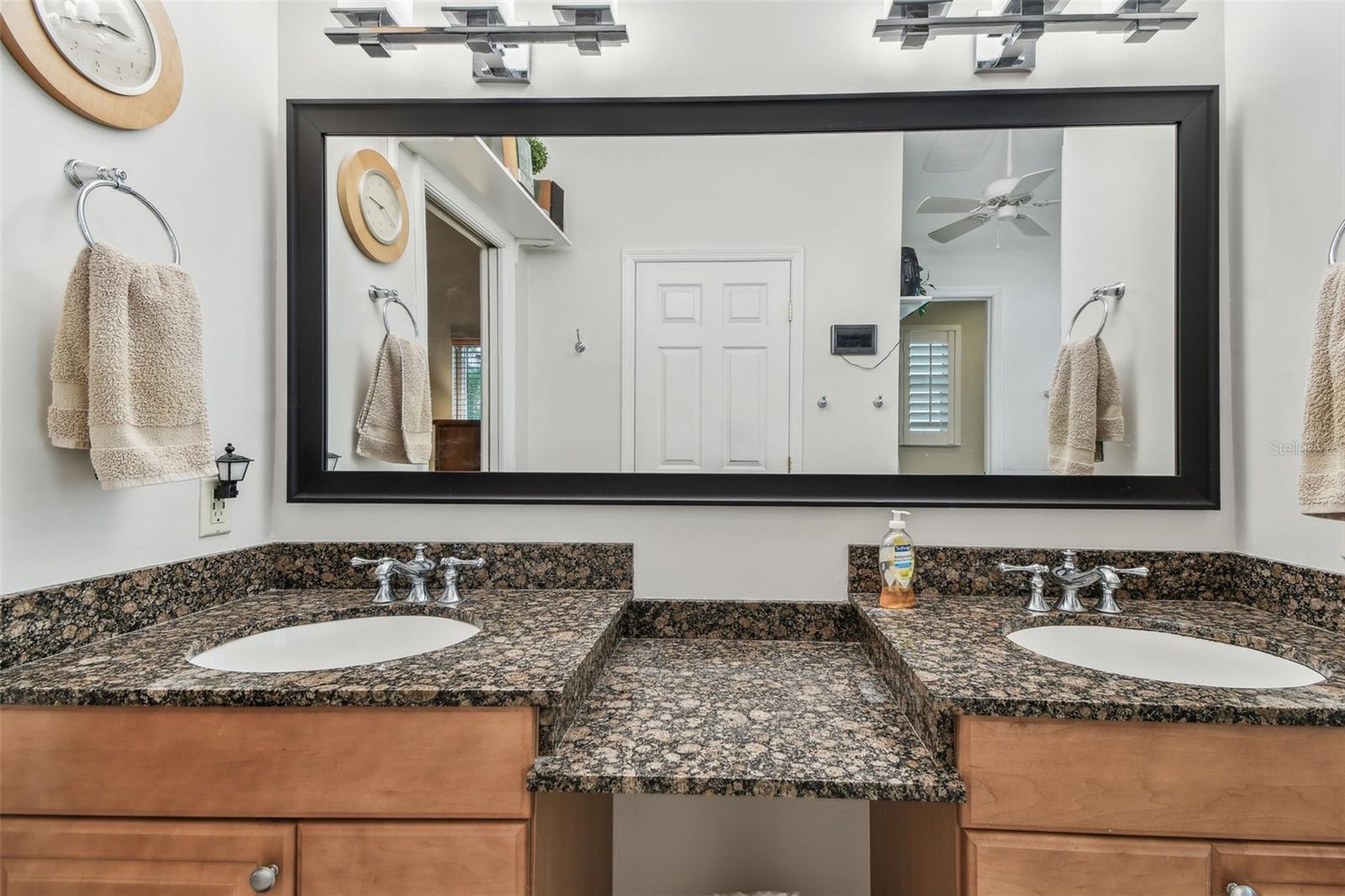 1585 VIRGINIA AVE, PALM HARBOR, FL, 34683