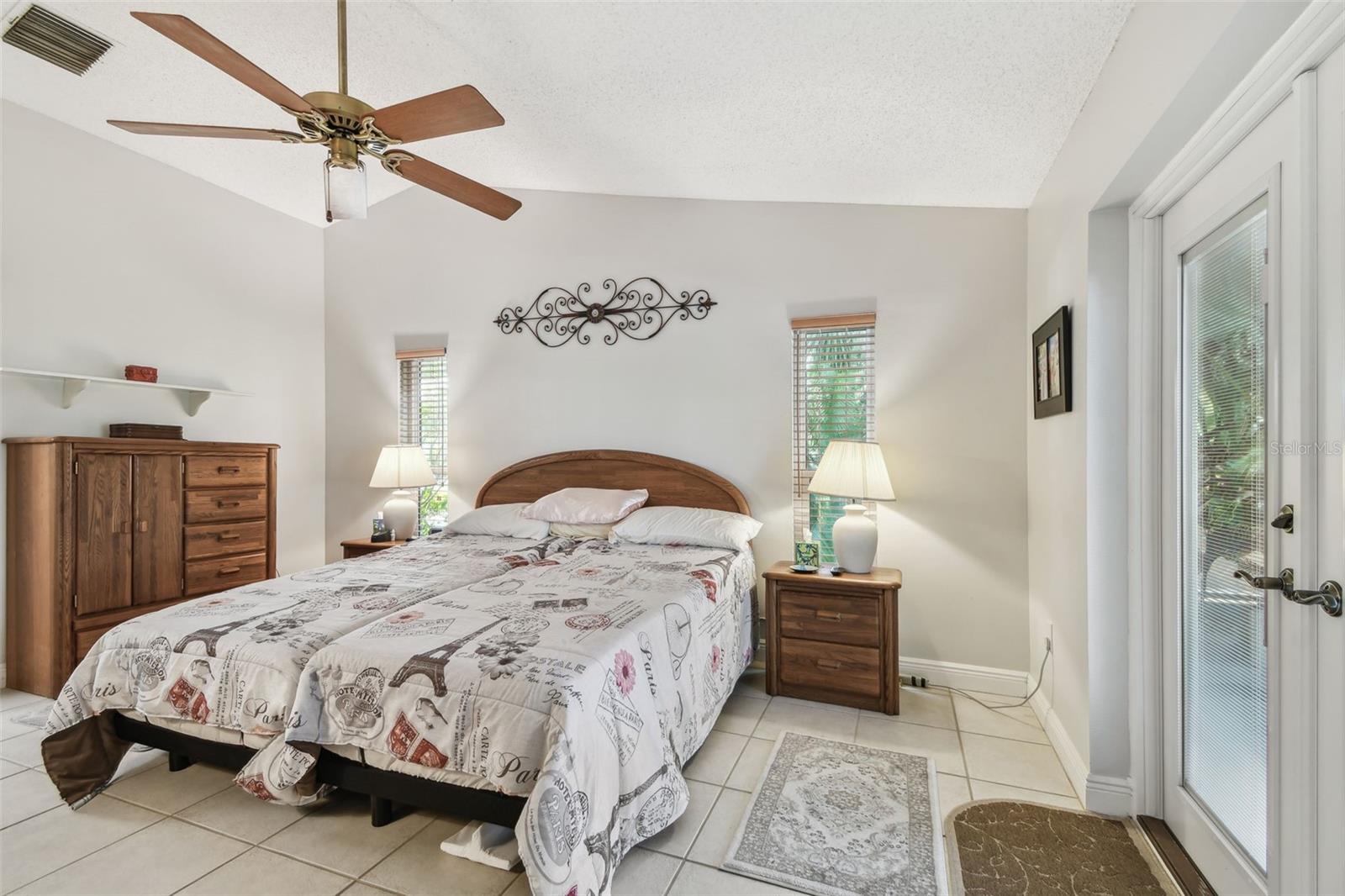 1585 VIRGINIA AVE, PALM HARBOR, FL, 34683