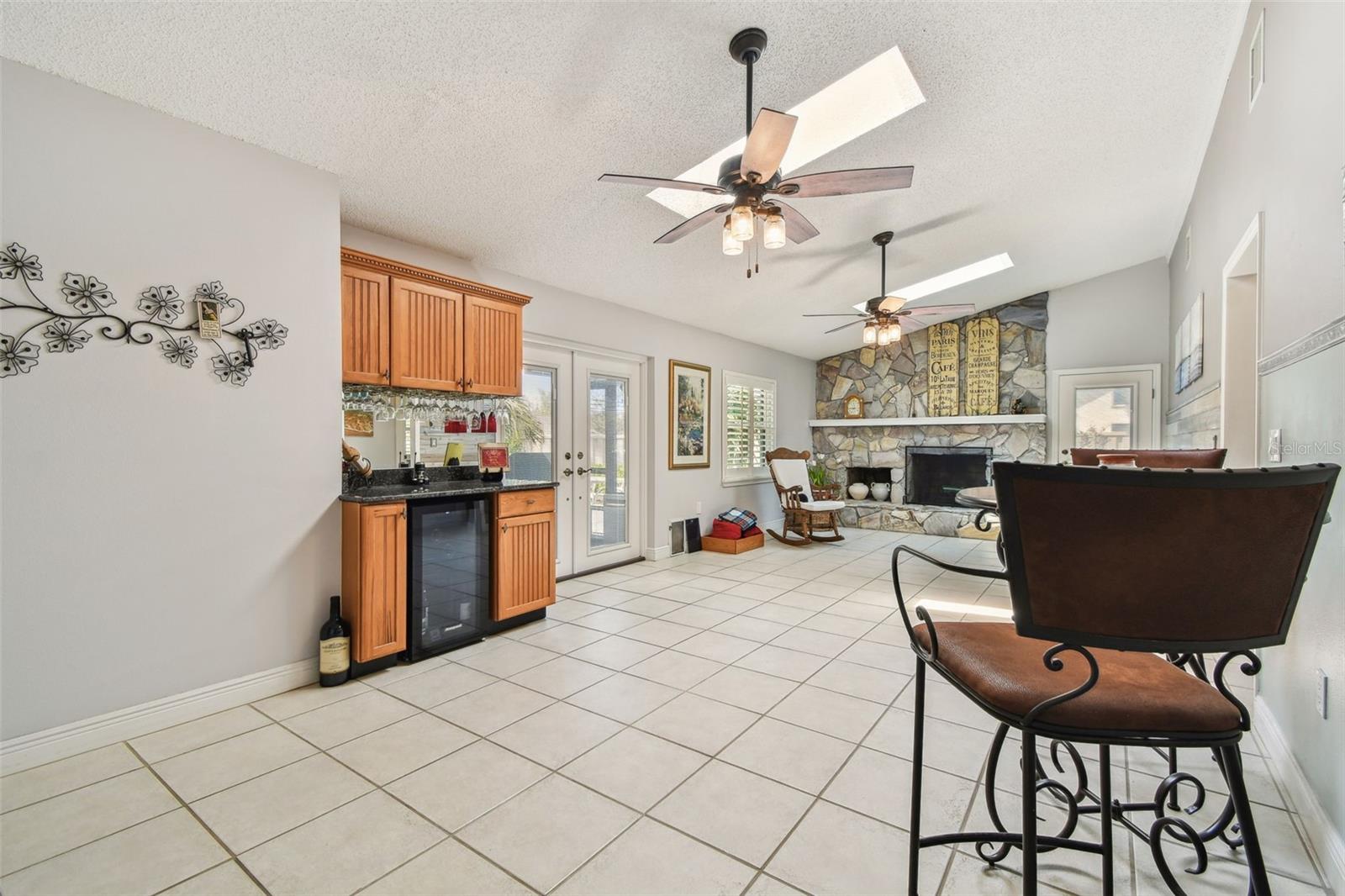 1585 VIRGINIA AVE, PALM HARBOR, FL, 34683