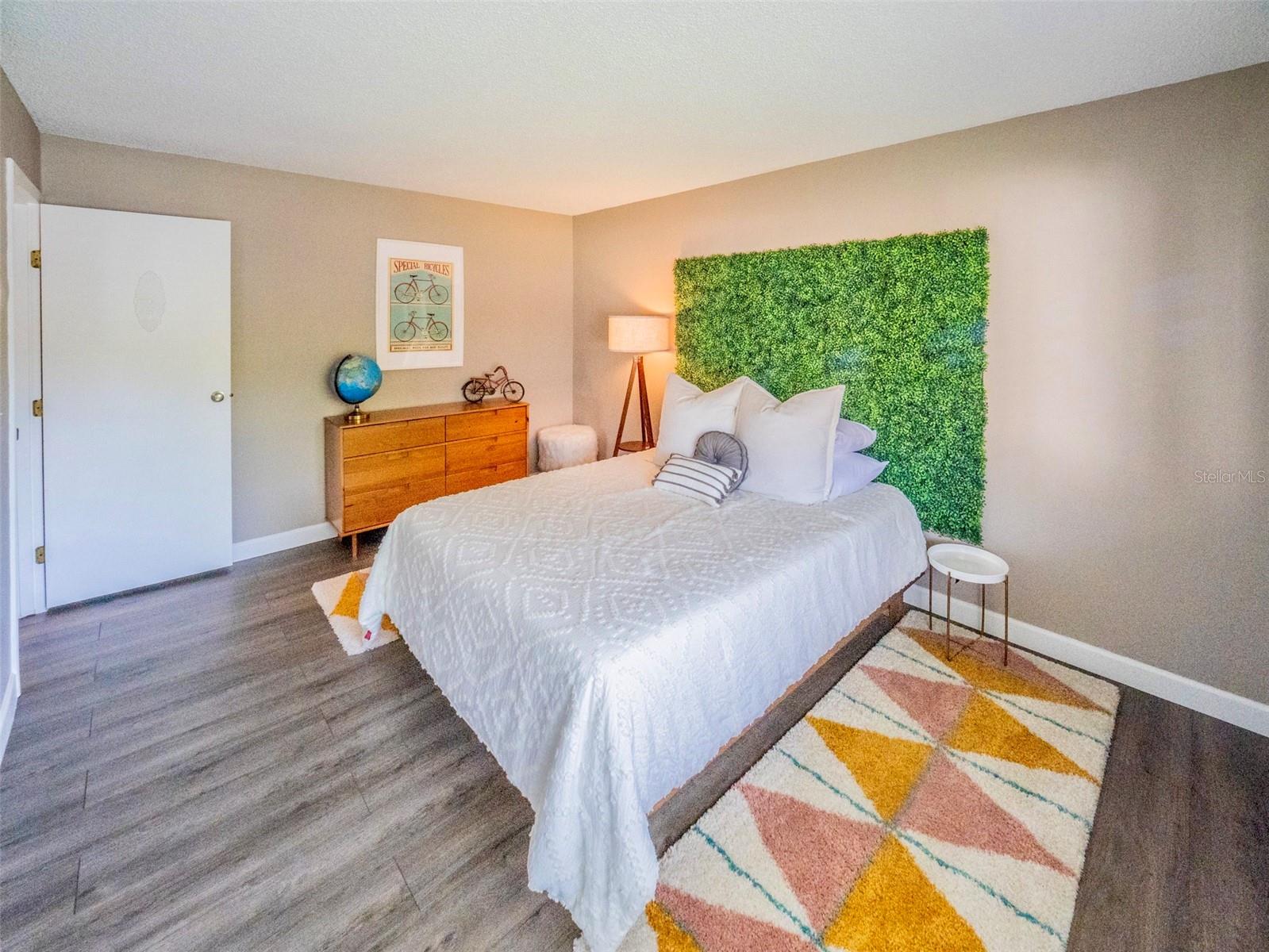 1051 S HIGHLAND ST #7E, MOUNT DORA, FL, 32757