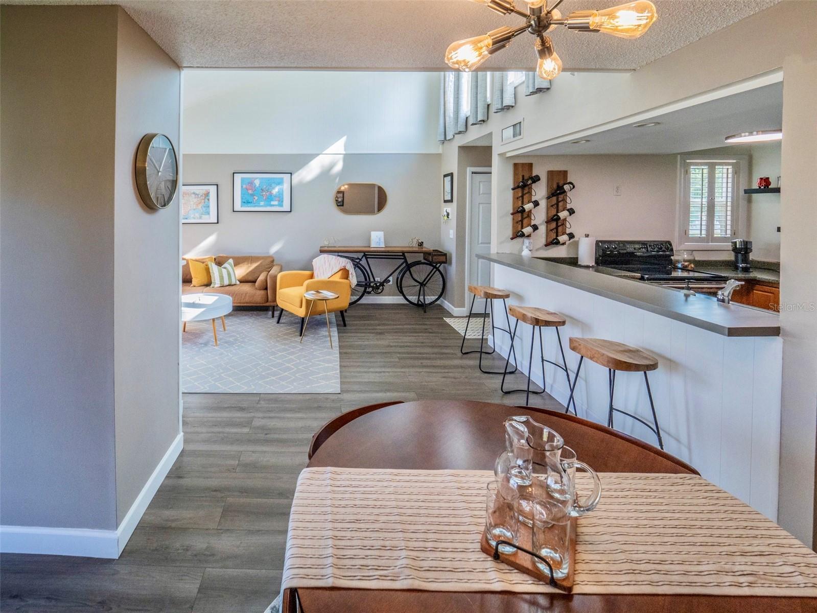 1051 S HIGHLAND ST #7E, MOUNT DORA, FL, 32757