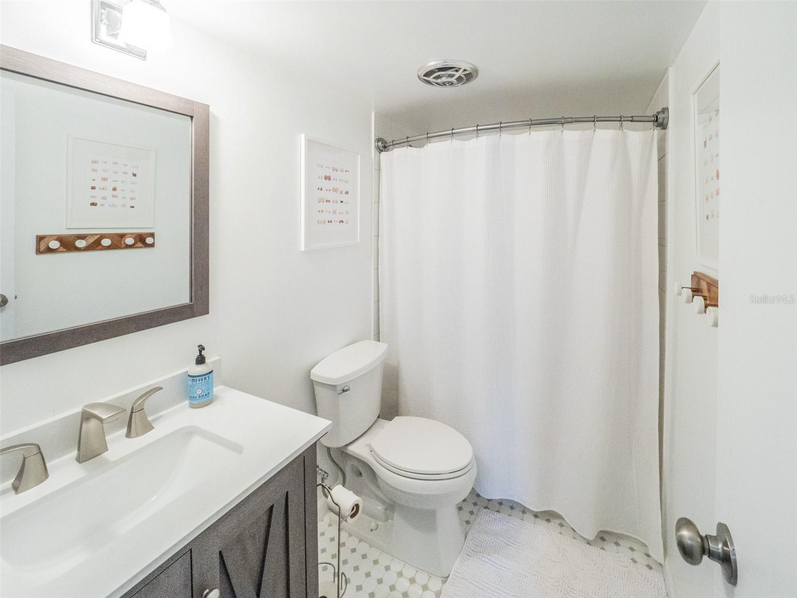 1051 S HIGHLAND ST #7E, MOUNT DORA, FL, 32757