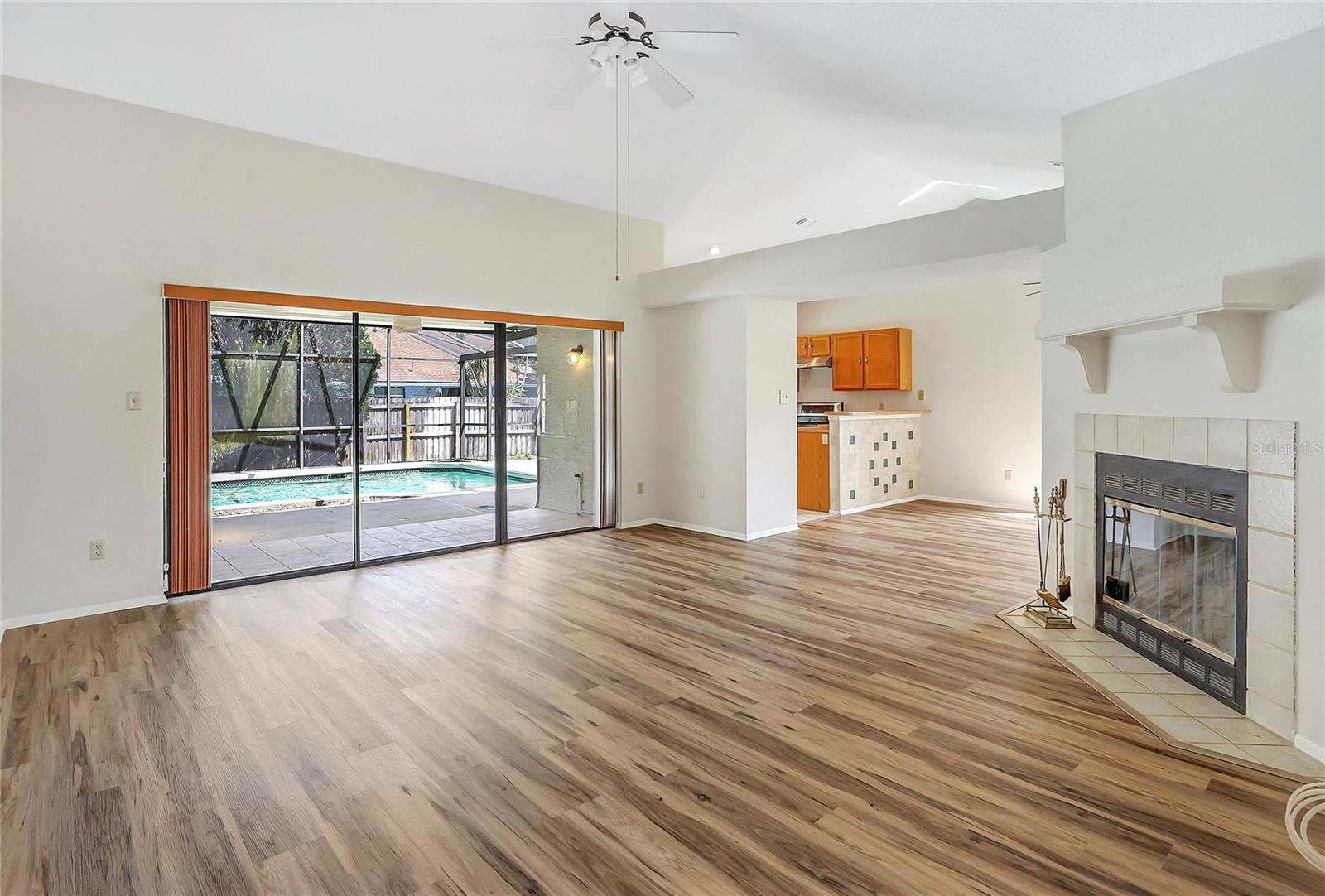 1072 WEAVER DR, OVIEDO, FL, 32765