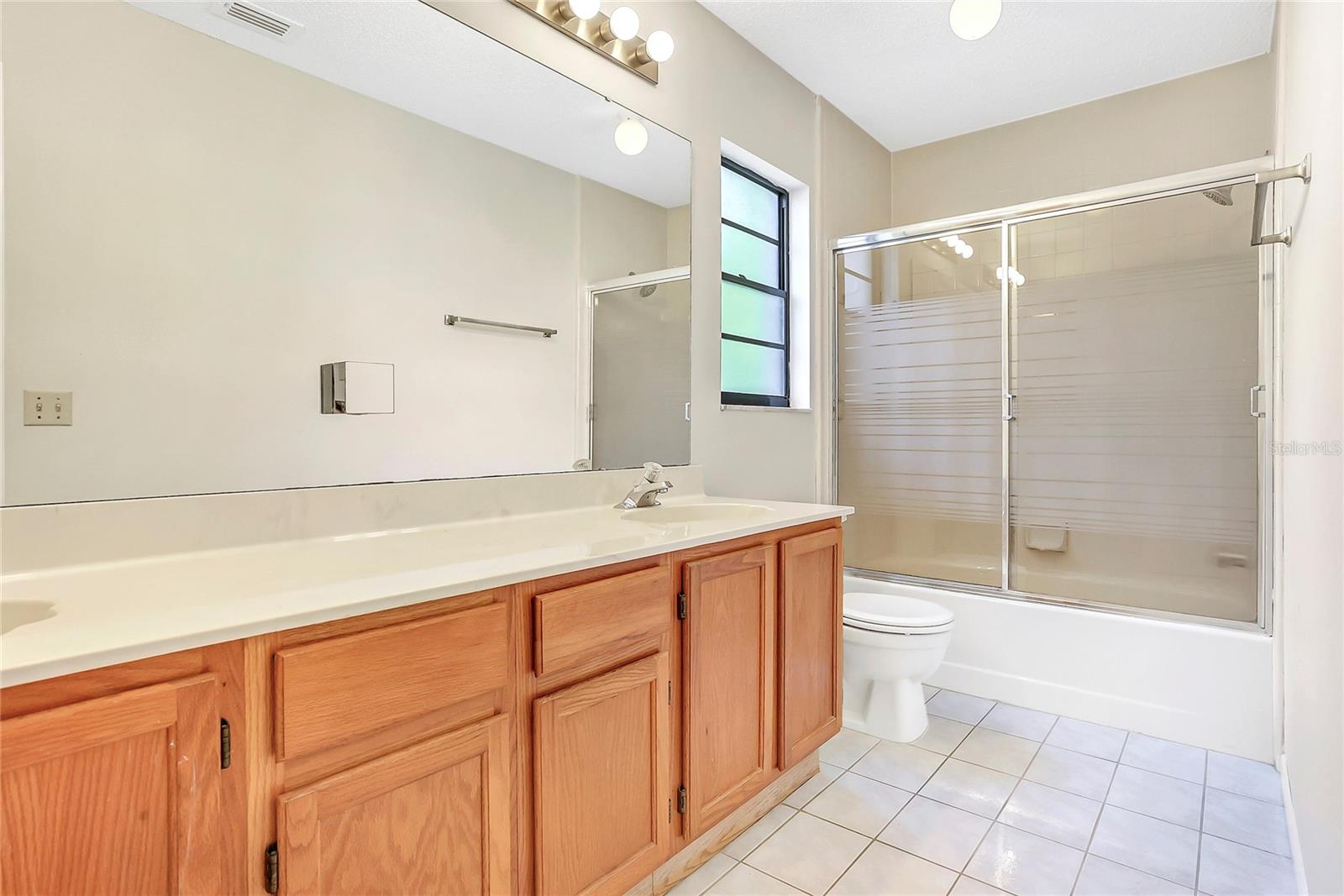 1072 WEAVER DR, OVIEDO, FL, 32765