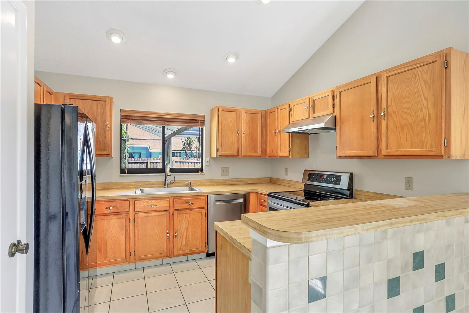 1072 WEAVER DR, OVIEDO, FL, 32765
