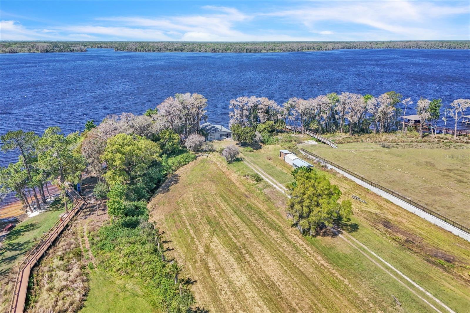 18951 LAKE PICKETT RD, ORLANDO, FL, 32820