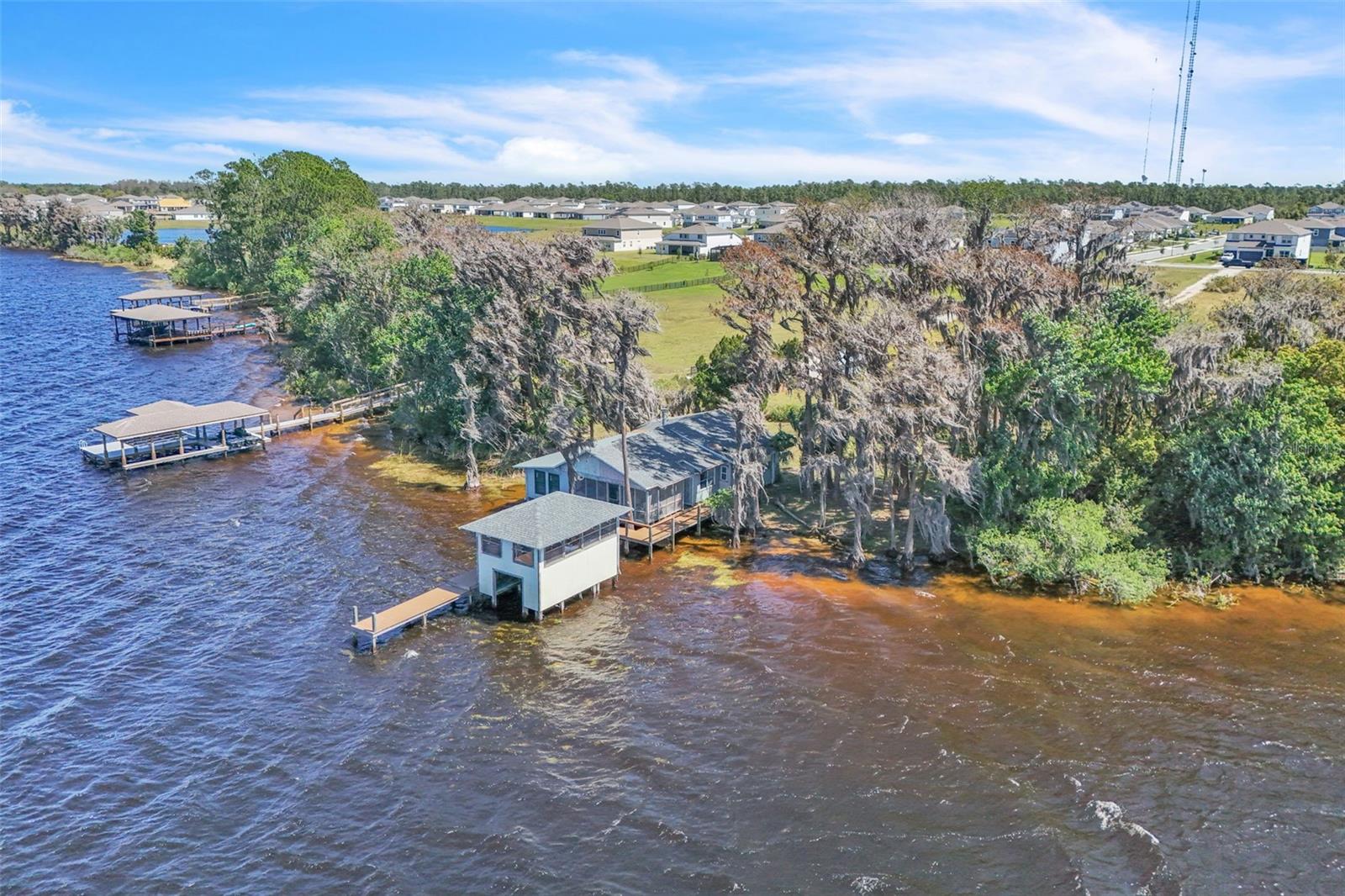 18951 LAKE PICKETT RD, ORLANDO, FL, 32820