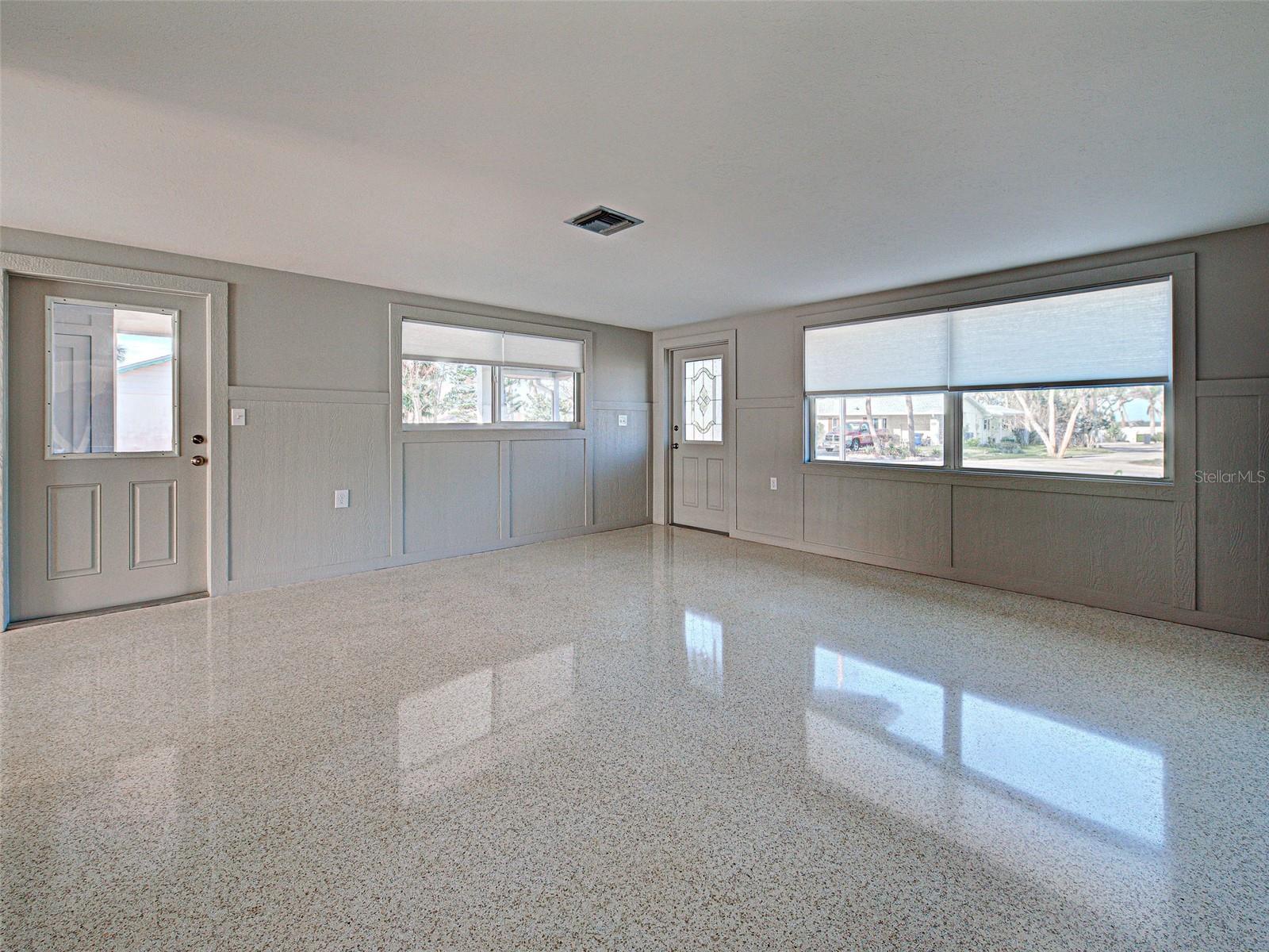 315 S MANGO ST, ENGLEWOOD, FL, 34223