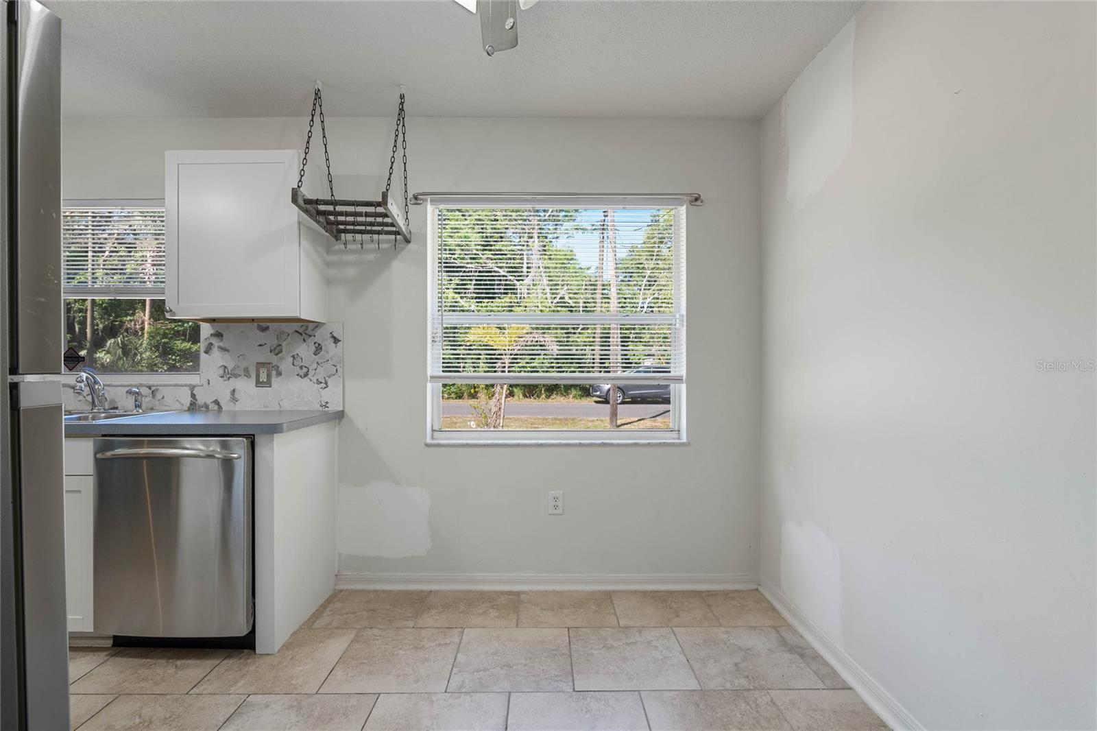 1101 S THOMPSON AVE, DELAND, FL, 32720