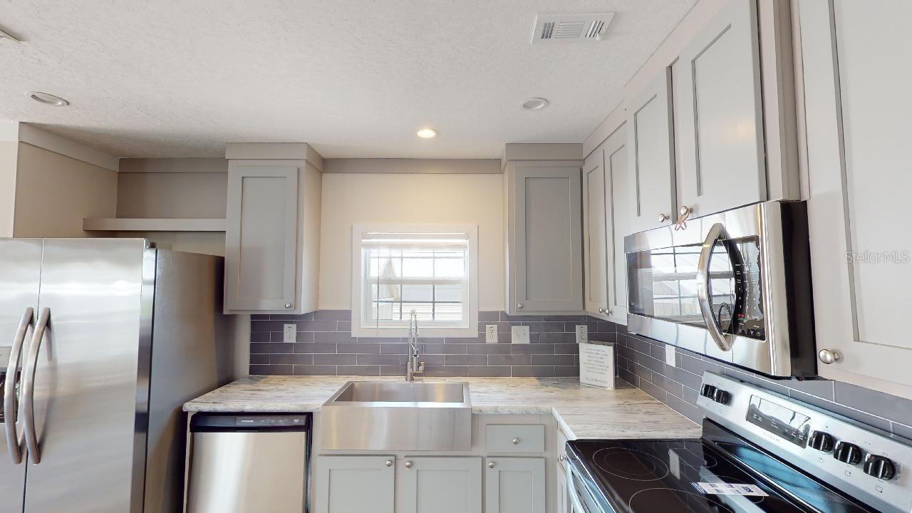 1556 BLUE HERON DR, ENGLEWOOD, FL, 34224