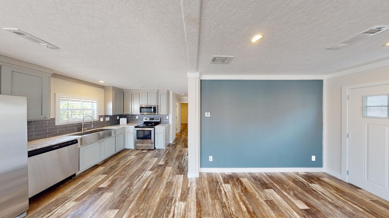 1556 BLUE HERON DR, ENGLEWOOD, FL, 34224