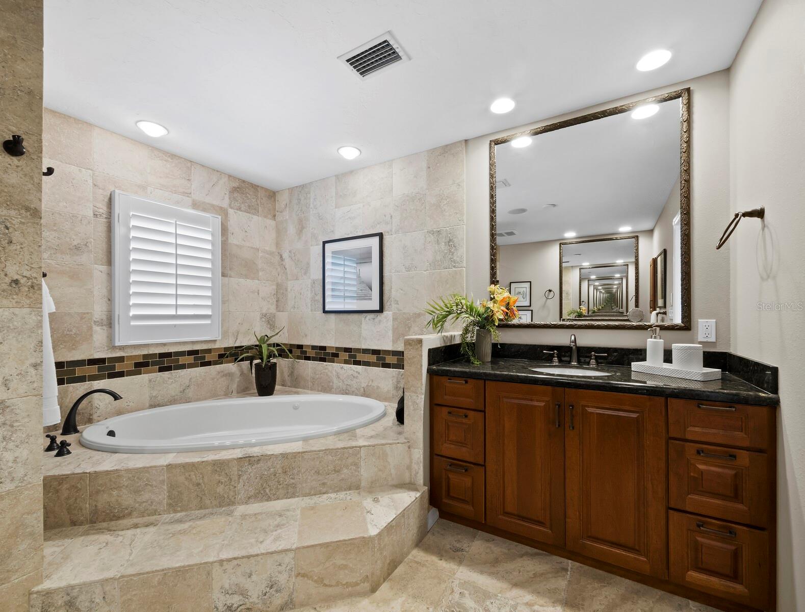 524 N SPOONBILL DR, SARASOTA, FL, 34236