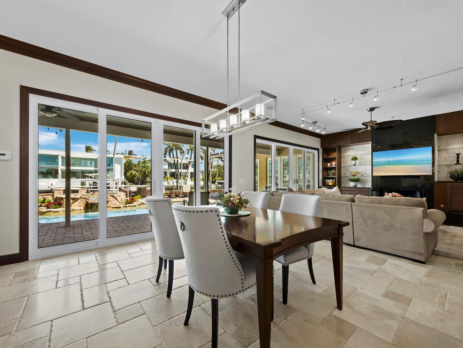 524 N SPOONBILL DR, SARASOTA, FL, 34236