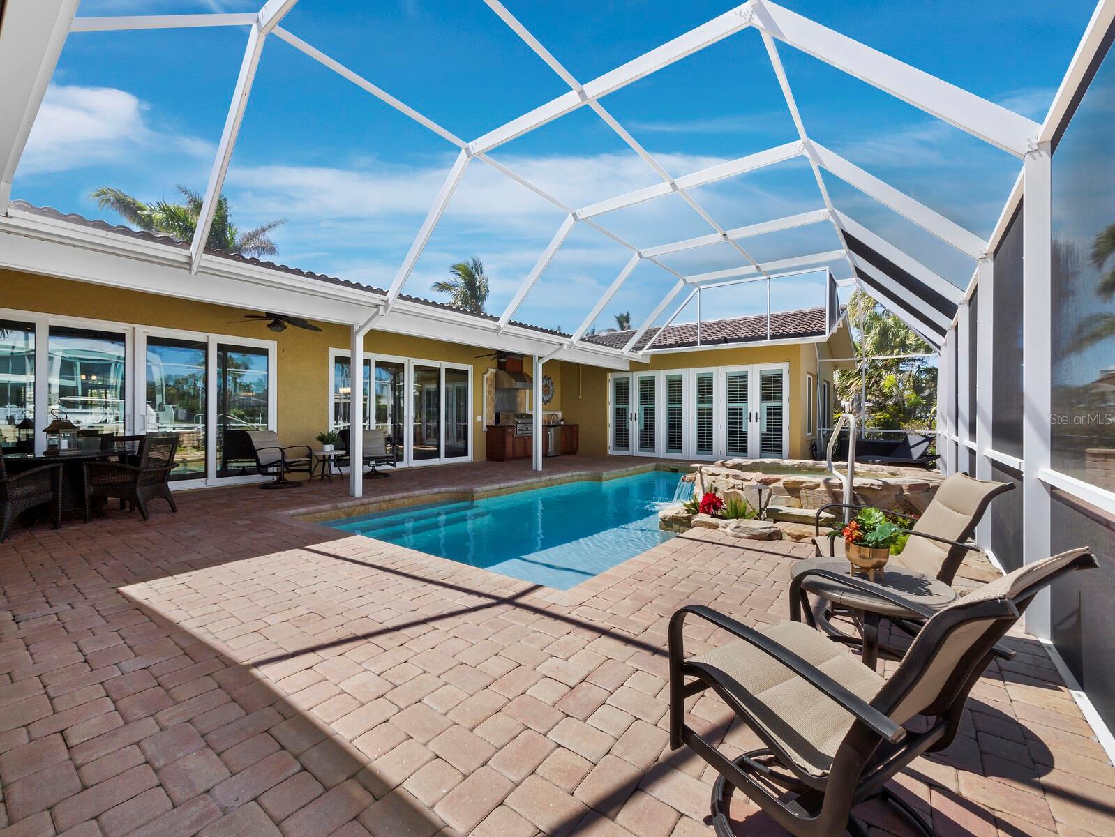 524 N SPOONBILL DR, SARASOTA, FL, 34236