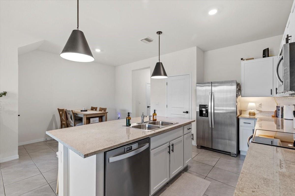 33064 TULIP PETAL LN, WESLEY CHAPEL, FL, 33545