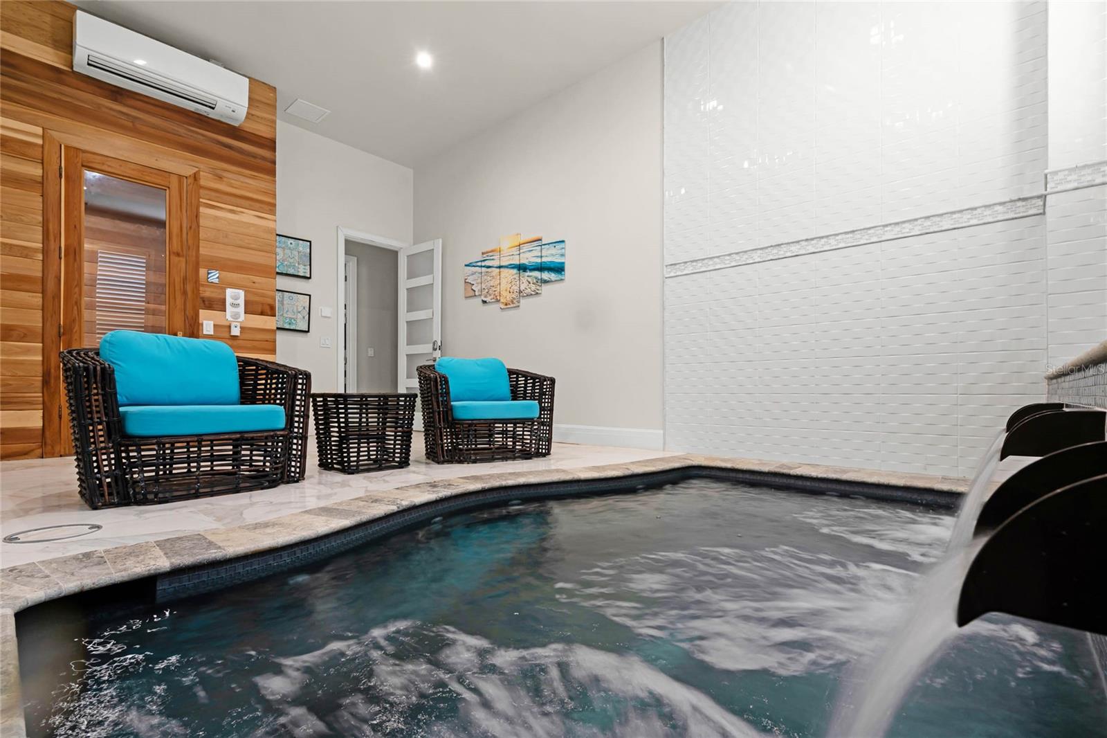 O6288561 Property Photo