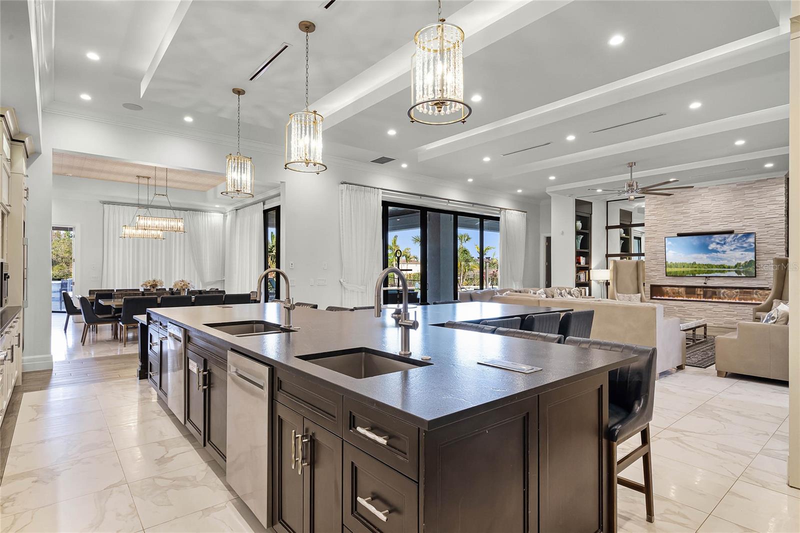 O6288561 Property Photo