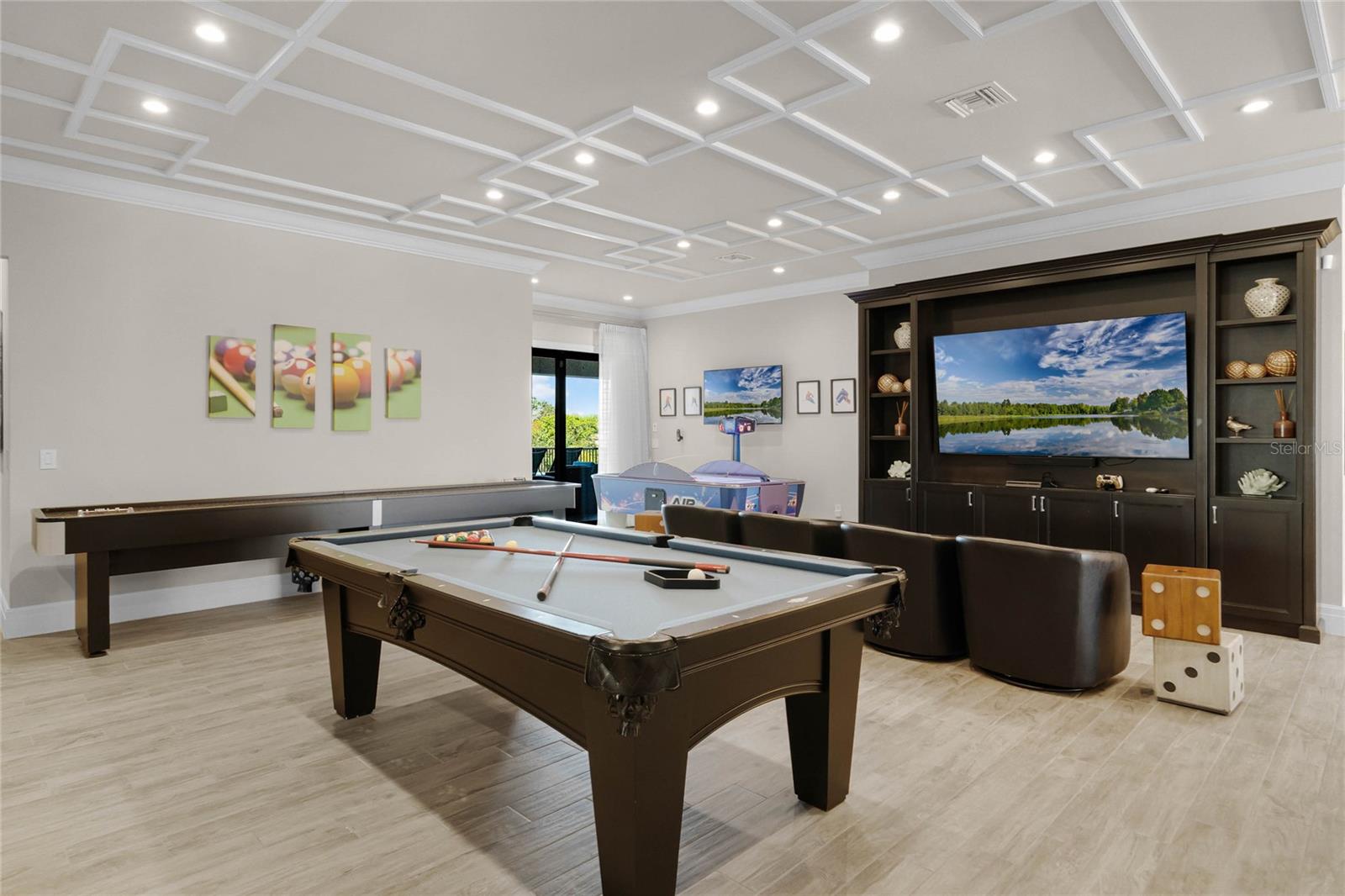 O6288561 Property Photo