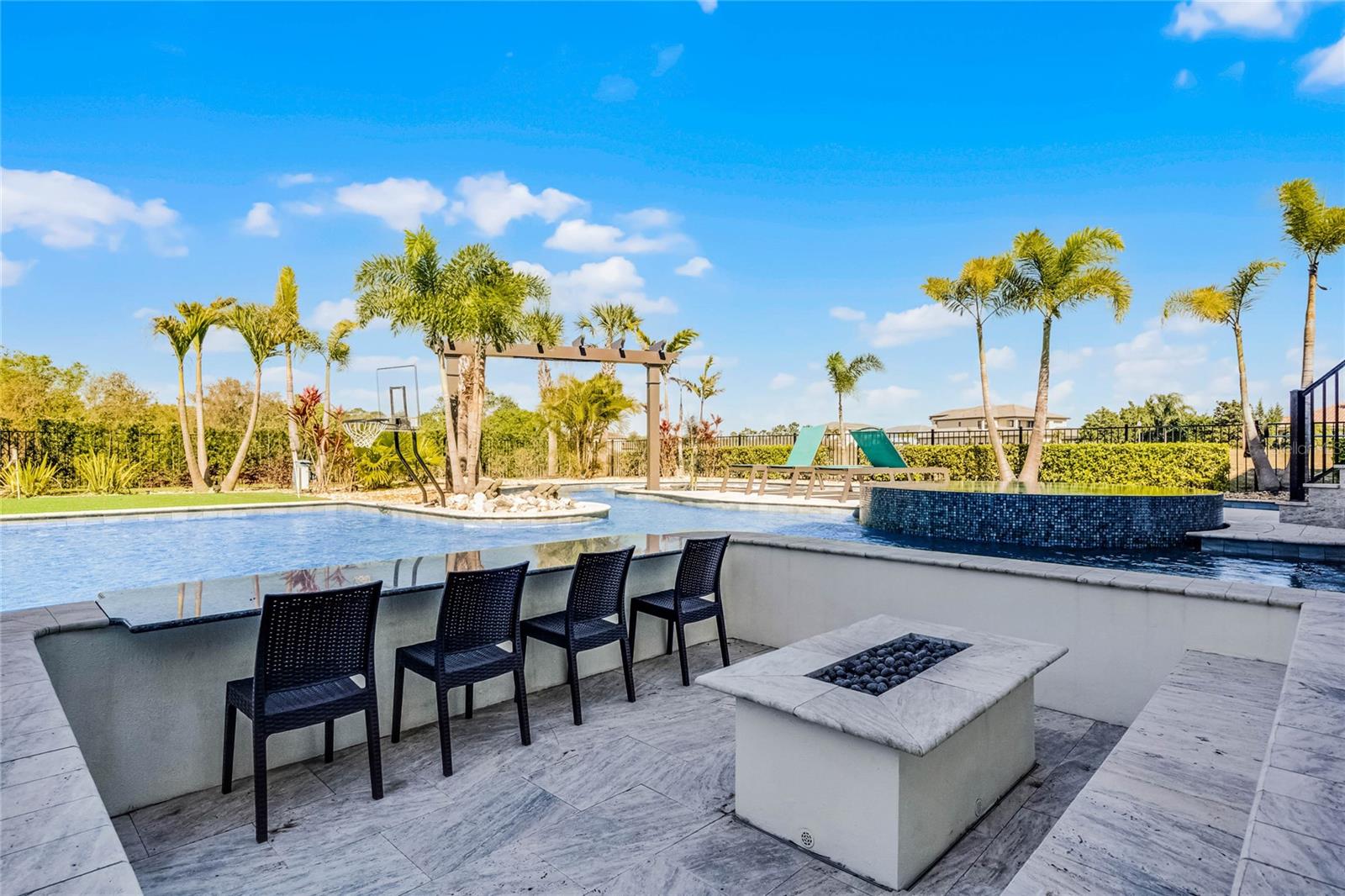 O6288561 Property Photo