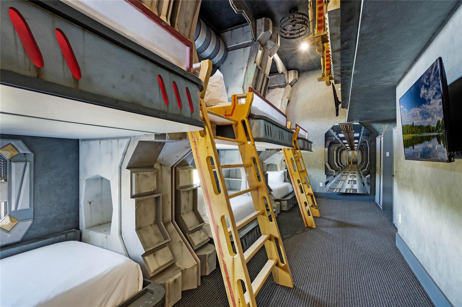 O6288561 Property Photo