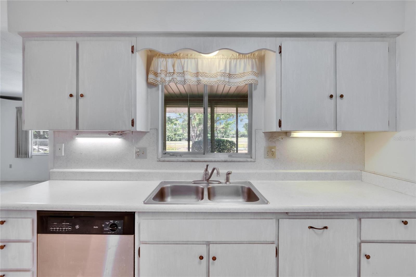 1508 W DEL WEBB BLVD, SUN CITY CENTER, FL, 33573