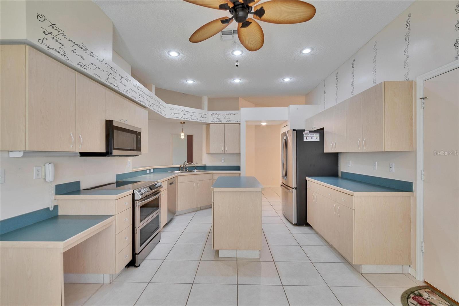 1034 MCDANIEL ST #1034, SUN CITY CENTER, FL, 33573