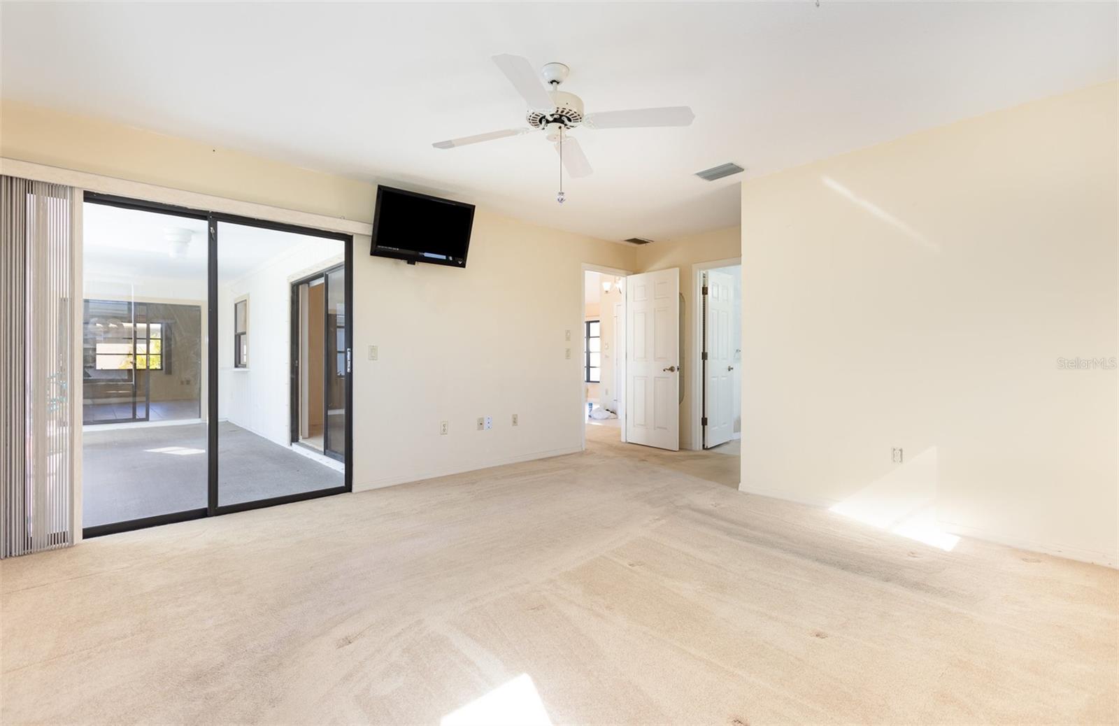 31 BUNKER RD, ROTONDA WEST, FL, 33947