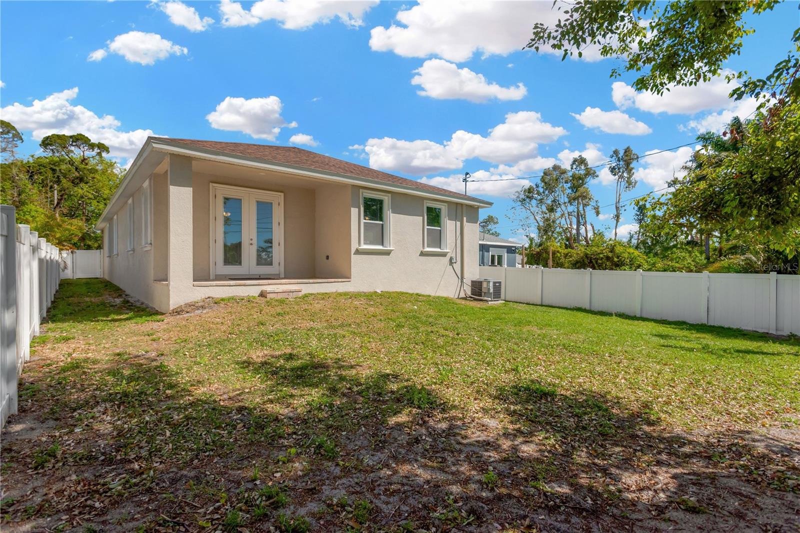 860 17TH AVE S, ST PETERSBURG, FL, 33701