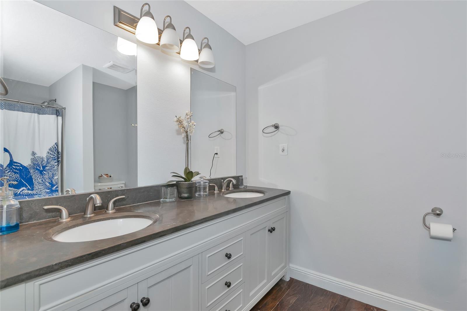 5860 BROWN LN, SARASOTA, FL, 34232