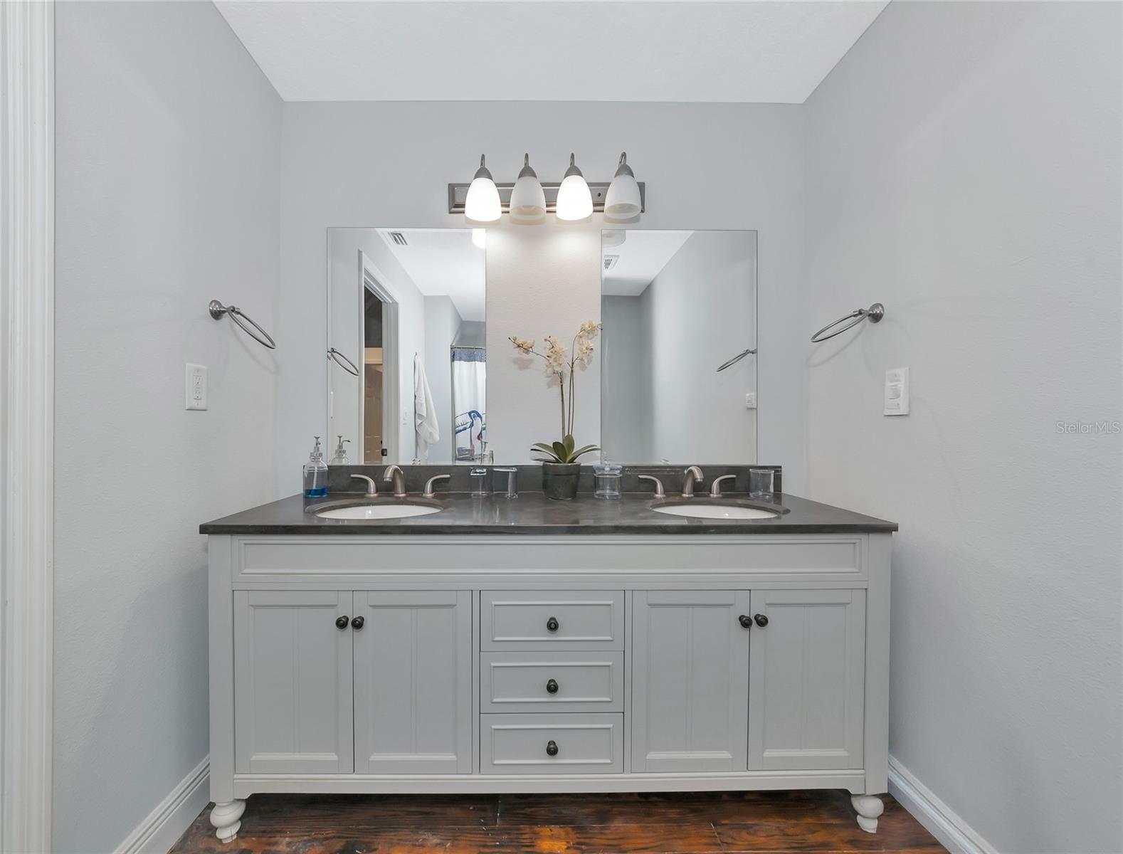 5860 BROWN LN, SARASOTA, FL, 34232