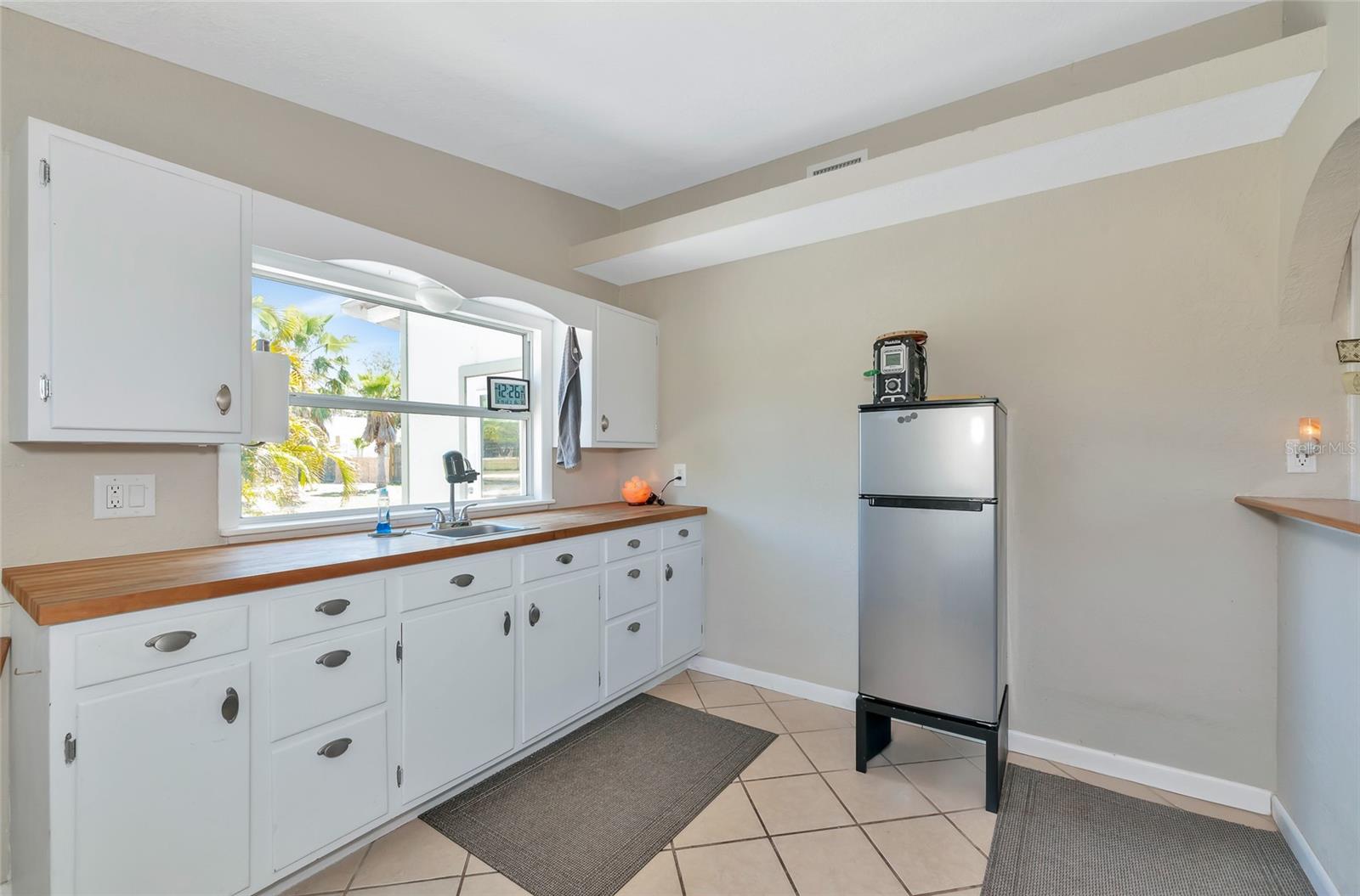 5860 BROWN LN, SARASOTA, FL, 34232