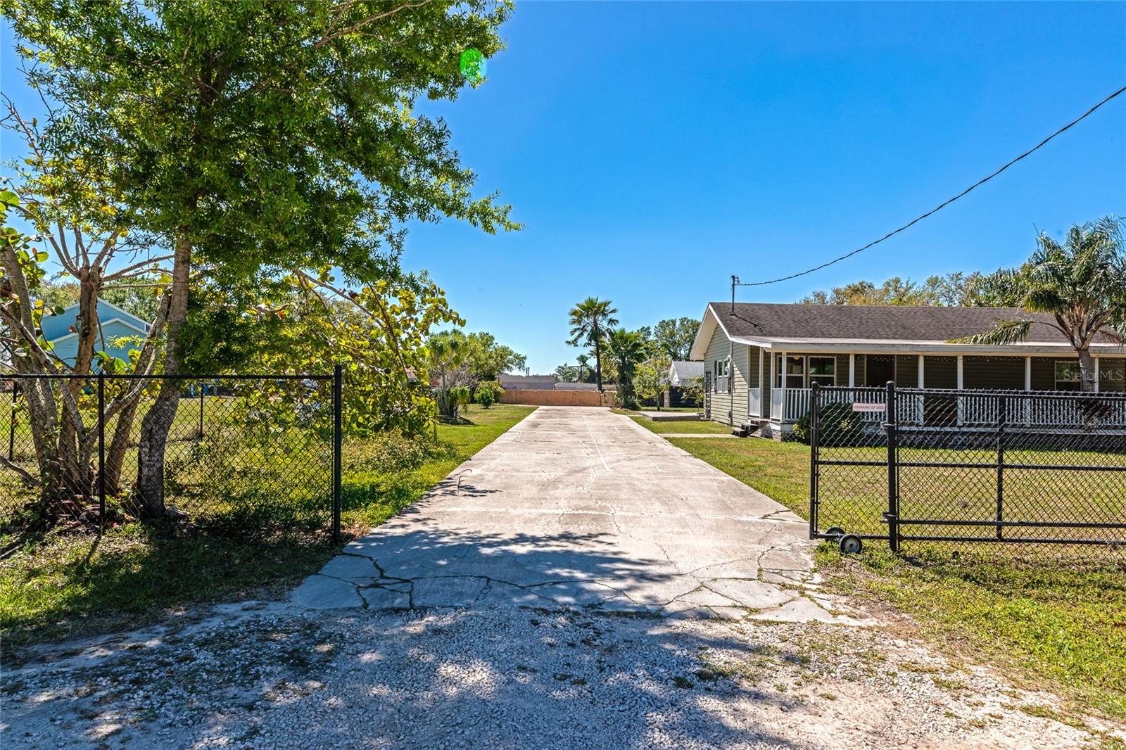 5860 BROWN LN, SARASOTA, FL, 34232