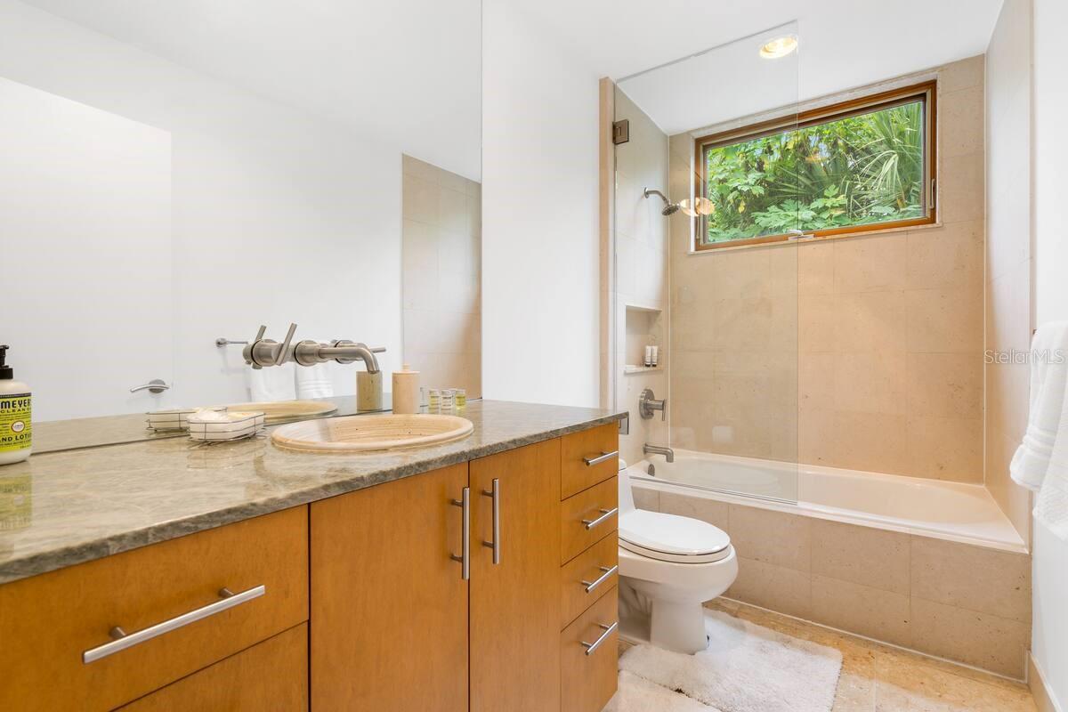 587 47TH ST, SARASOTA, FL, 34234