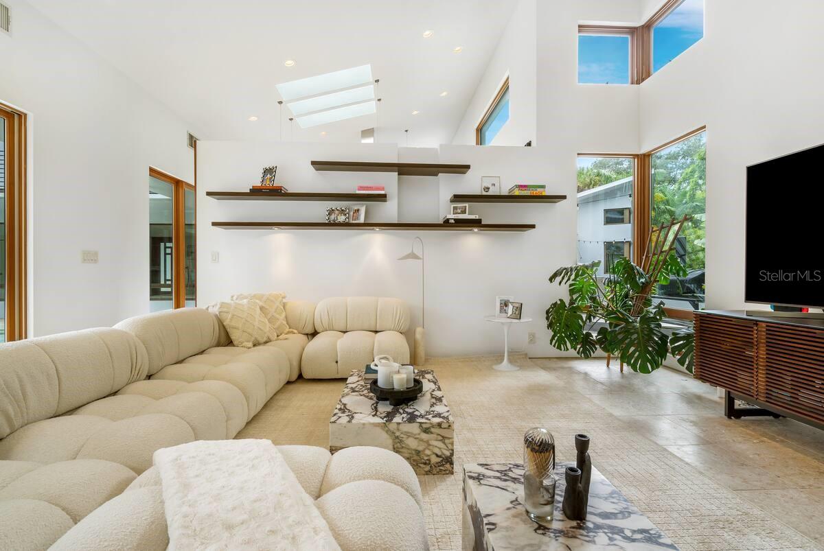 587 47TH ST, SARASOTA, FL, 34234