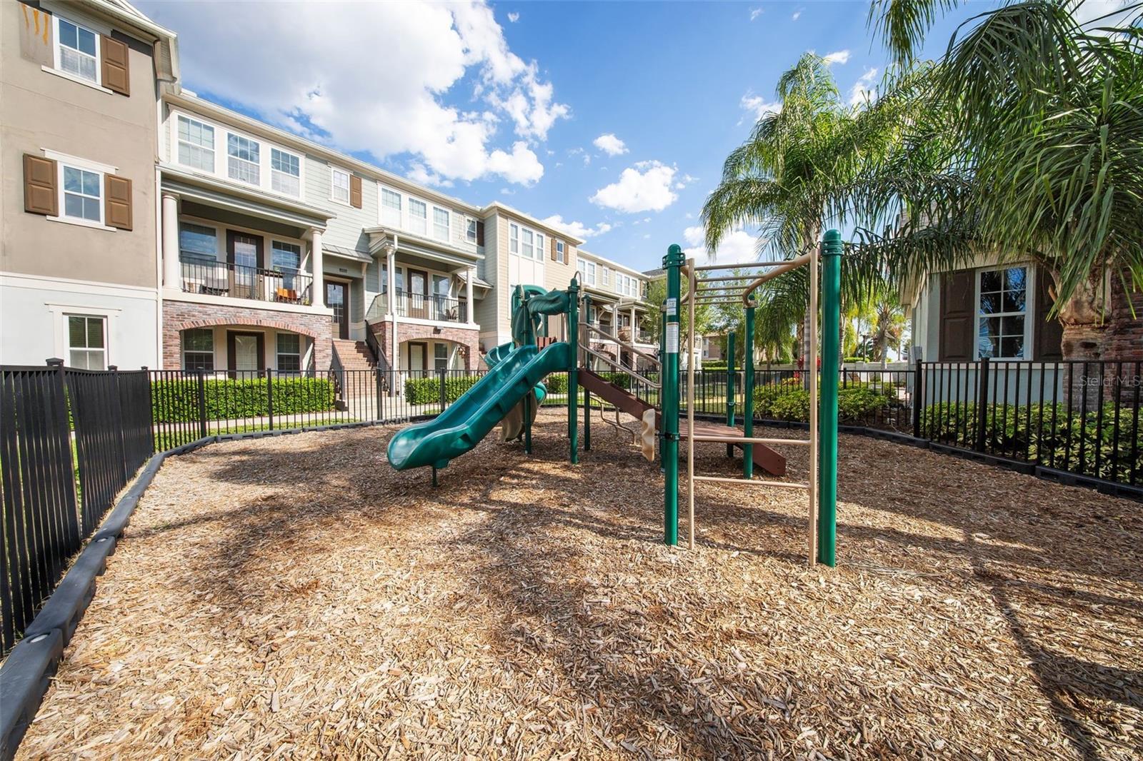 450 WINDMILL PALM CIR, ALTAMONTE SPRINGS, FL, 32701
