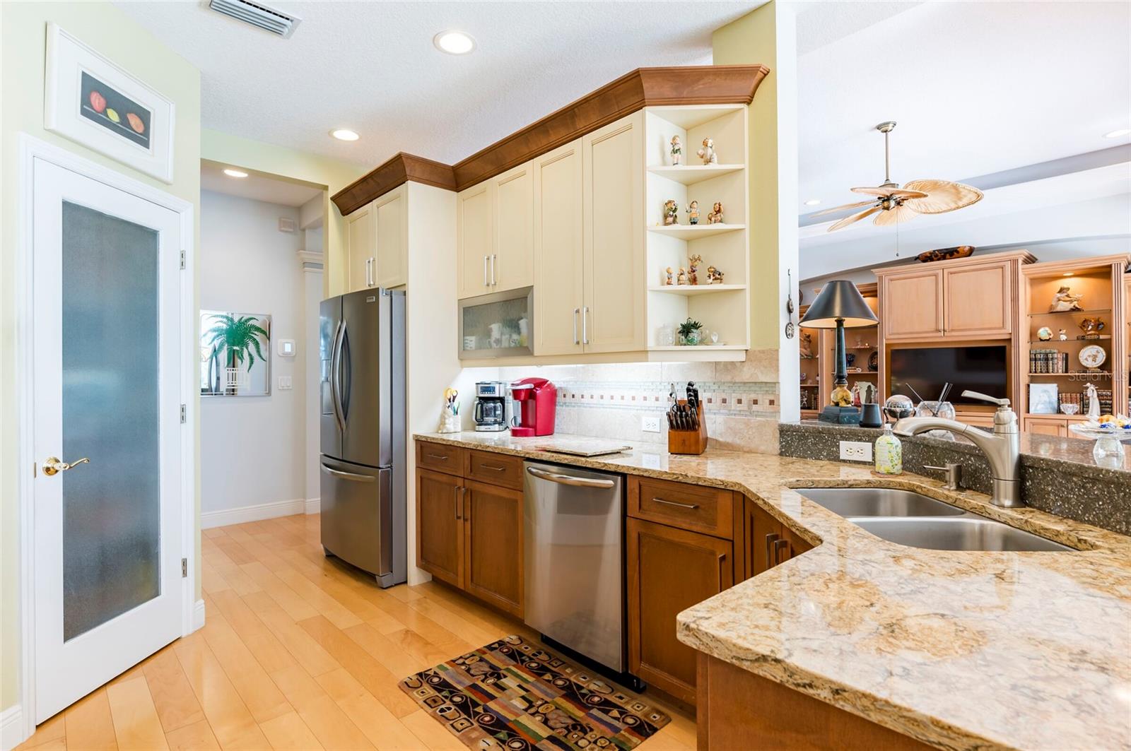 4740 CARRINGTON CIR, SARASOTA, FL, 34243